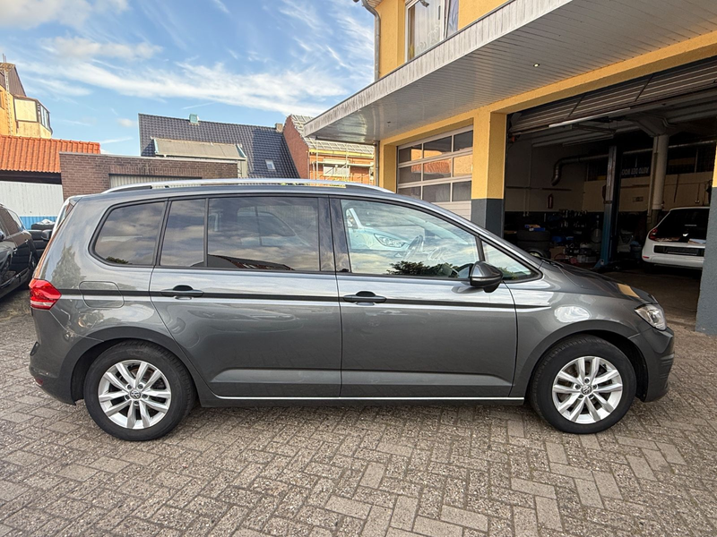 Volkswagen Touran Comfortline *PDCLED*SHZ*** — photo 6