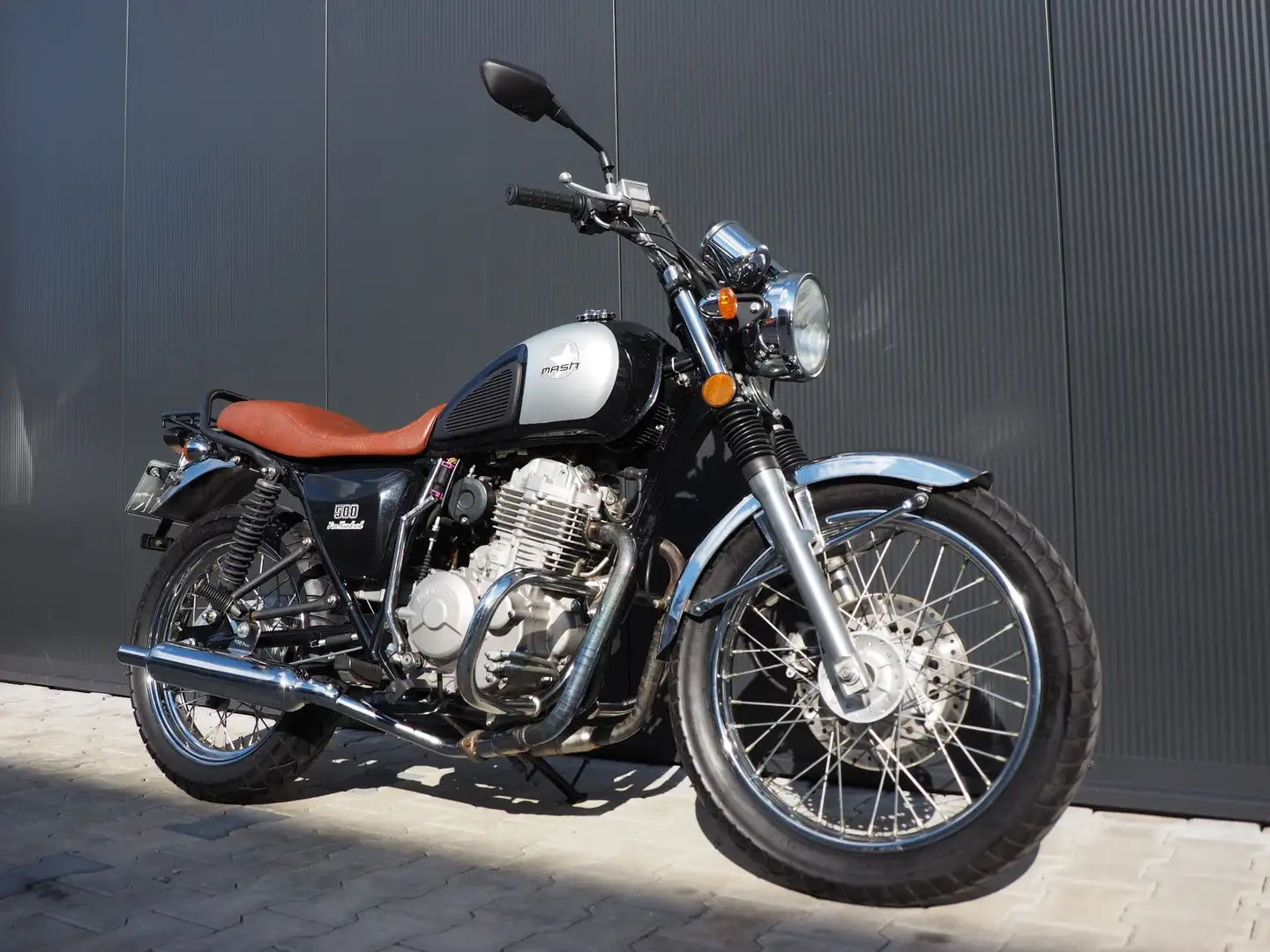 Mash Five Hundred 400 400cc dual cam 4 valve Zwart - 2