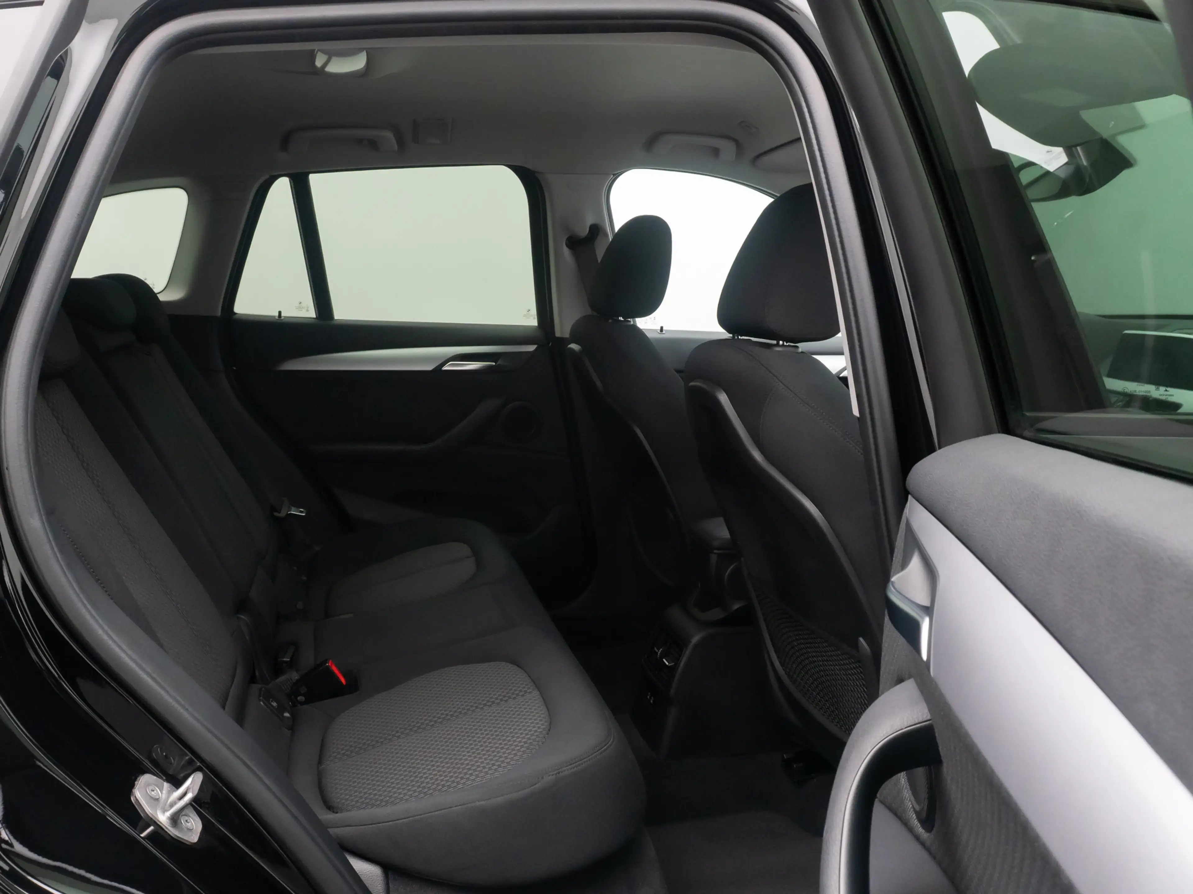 BMW X1 GeschwindigReg DAB ParkAss Navi Lordos — photo 26