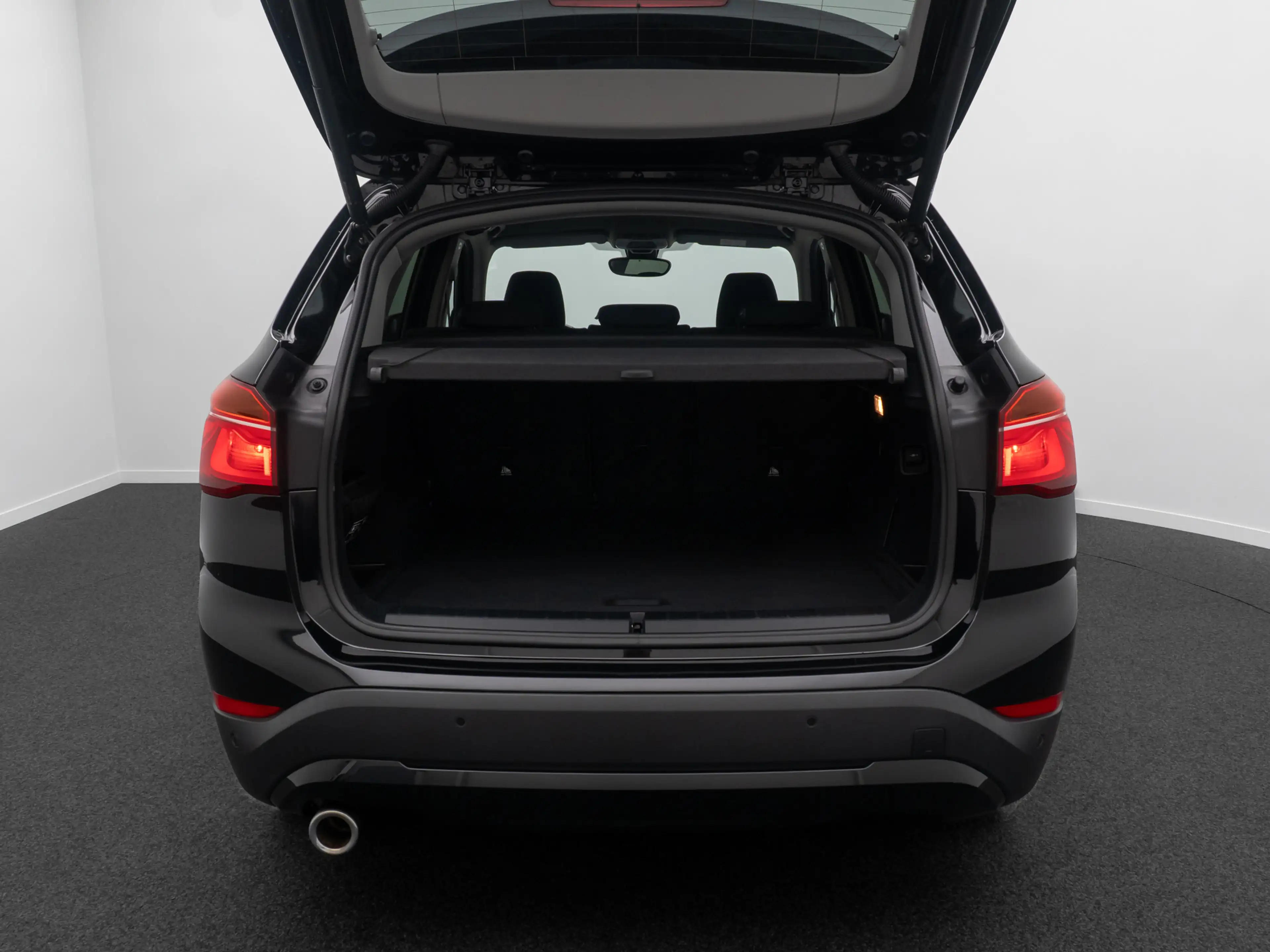 BMW X1 GeschwindigReg DAB ParkAss Navi Lordos — photo 13
