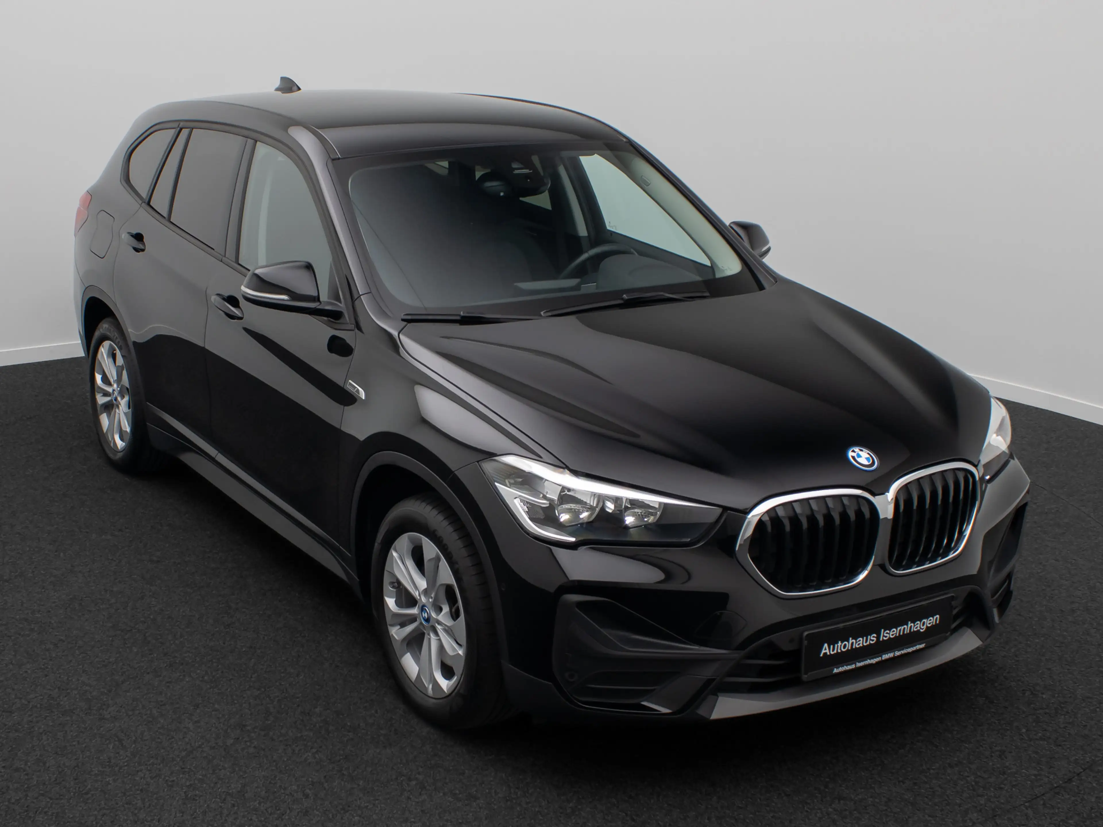 BMW X1 GeschwindigReg DAB ParkAss Navi Lordos — photo 3