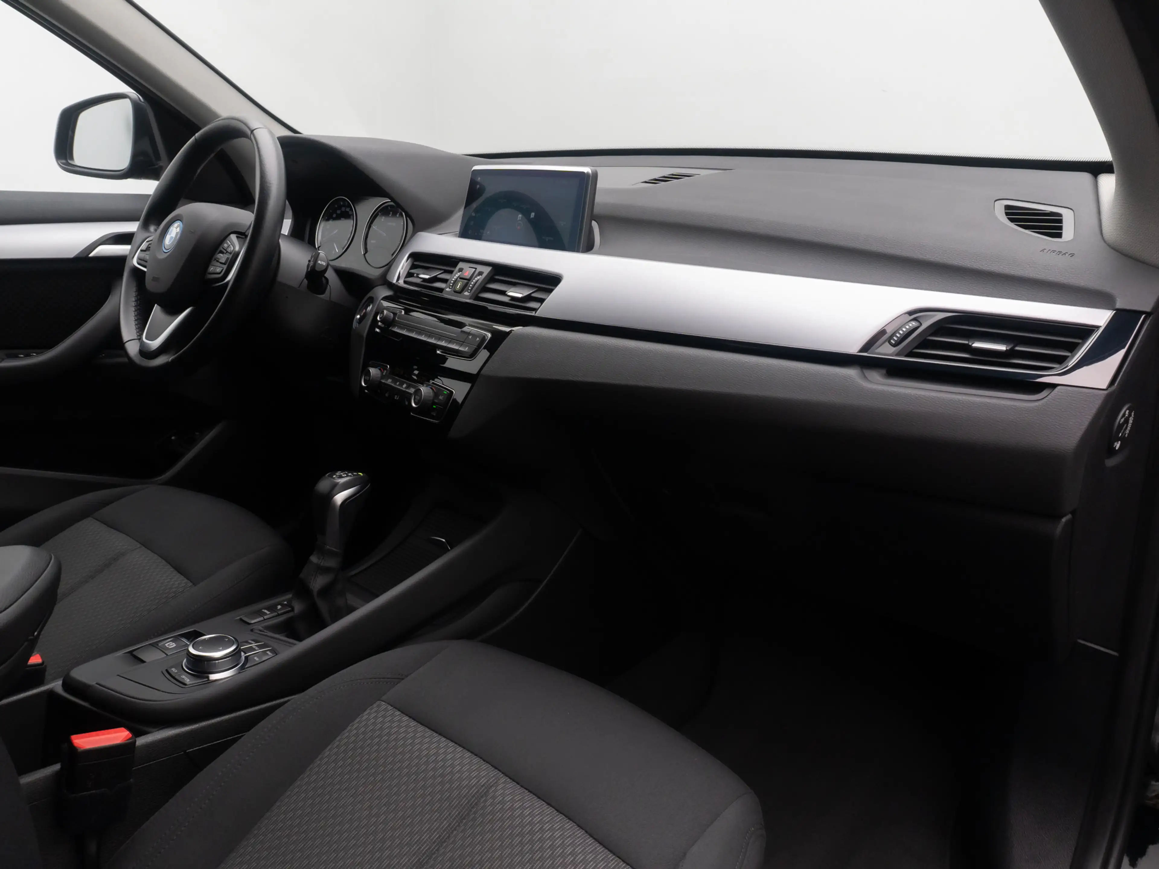 BMW X1 GeschwindigReg DAB ParkAss Navi Lordos — photo 23
