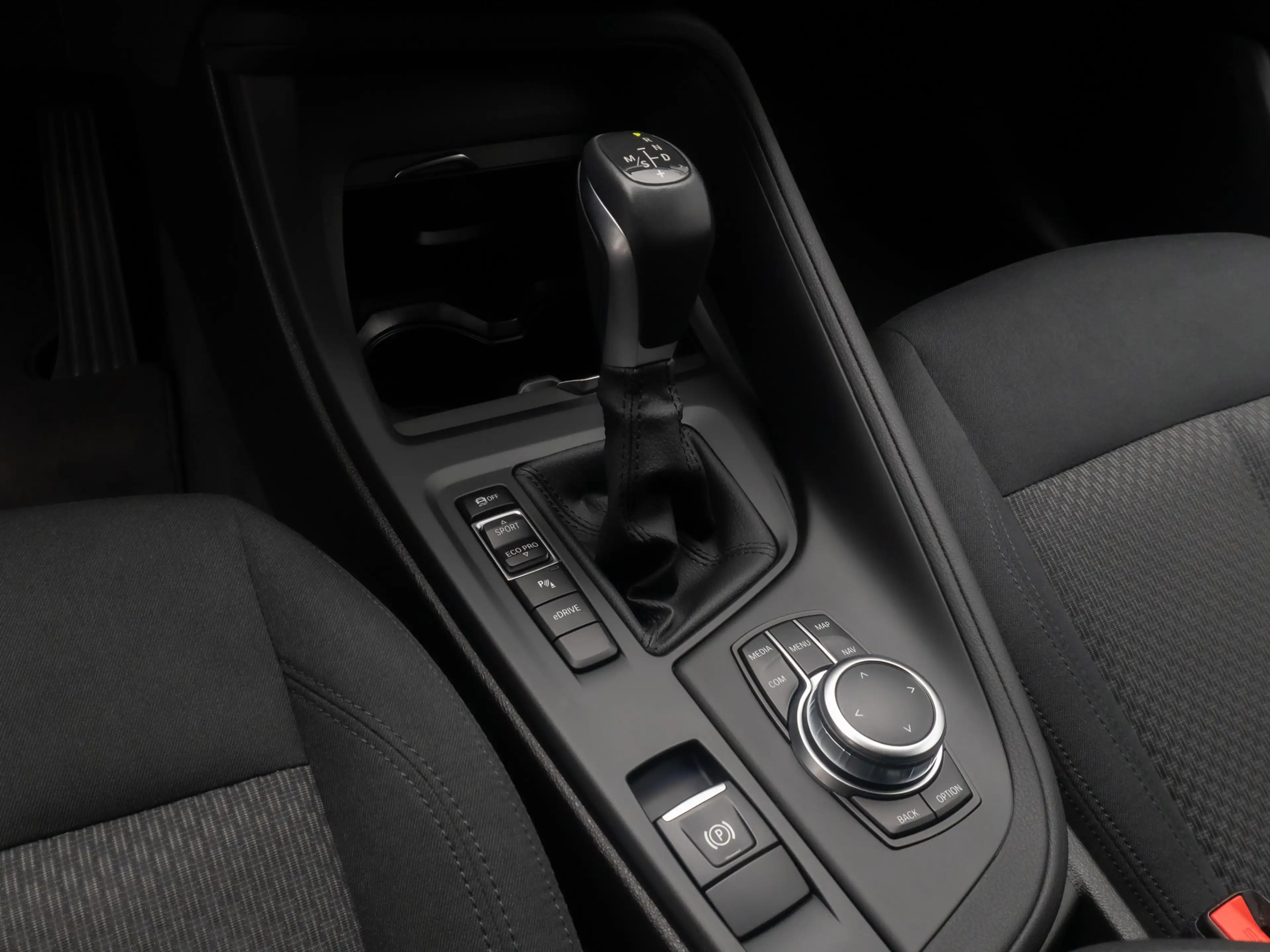 BMW X1 GeschwindigReg DAB ParkAss Navi Lordos — photo 22