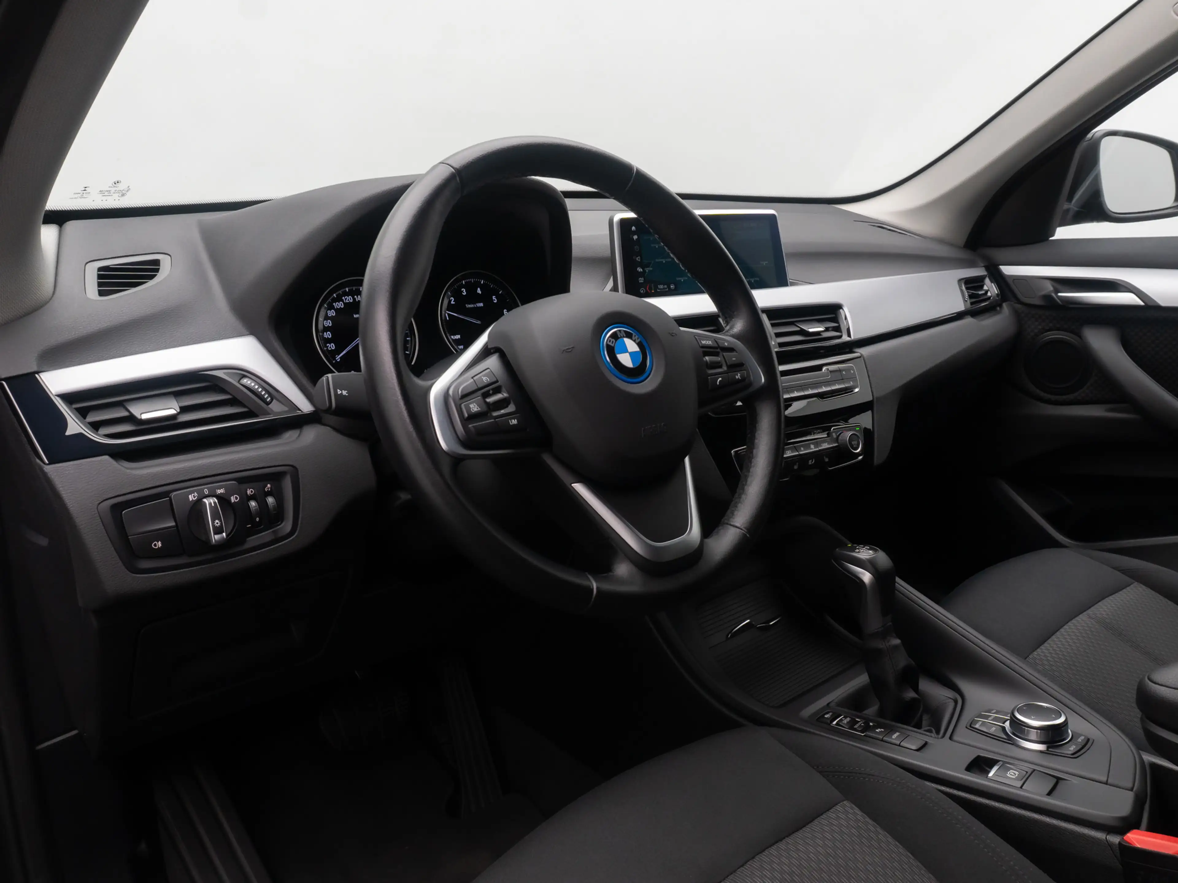 BMW X1 GeschwindigReg DAB ParkAss Navi Lordos — photo 20