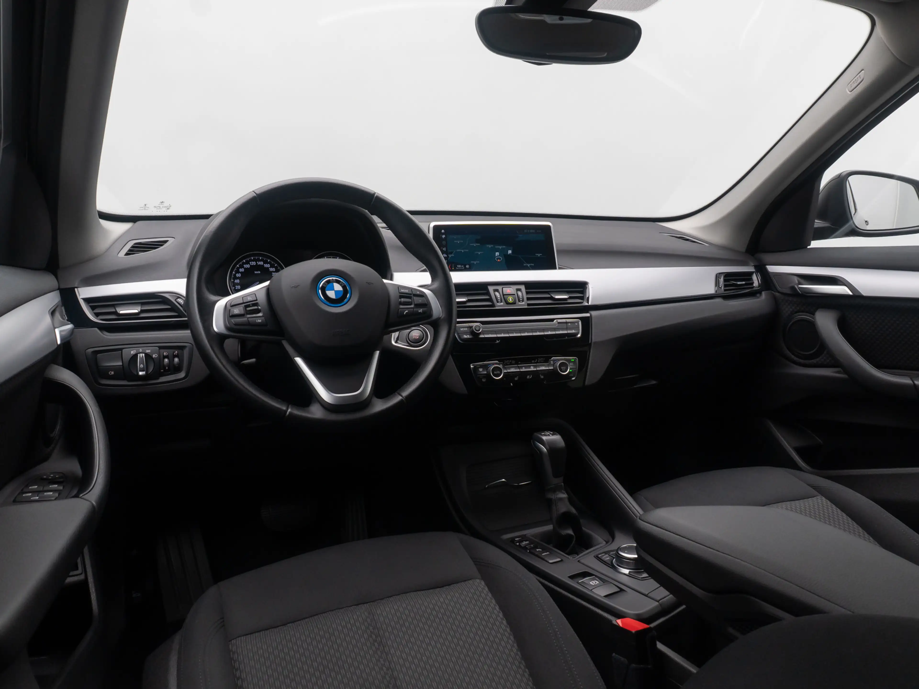 BMW X1 GeschwindigReg DAB ParkAss Navi Lordos — photo 36