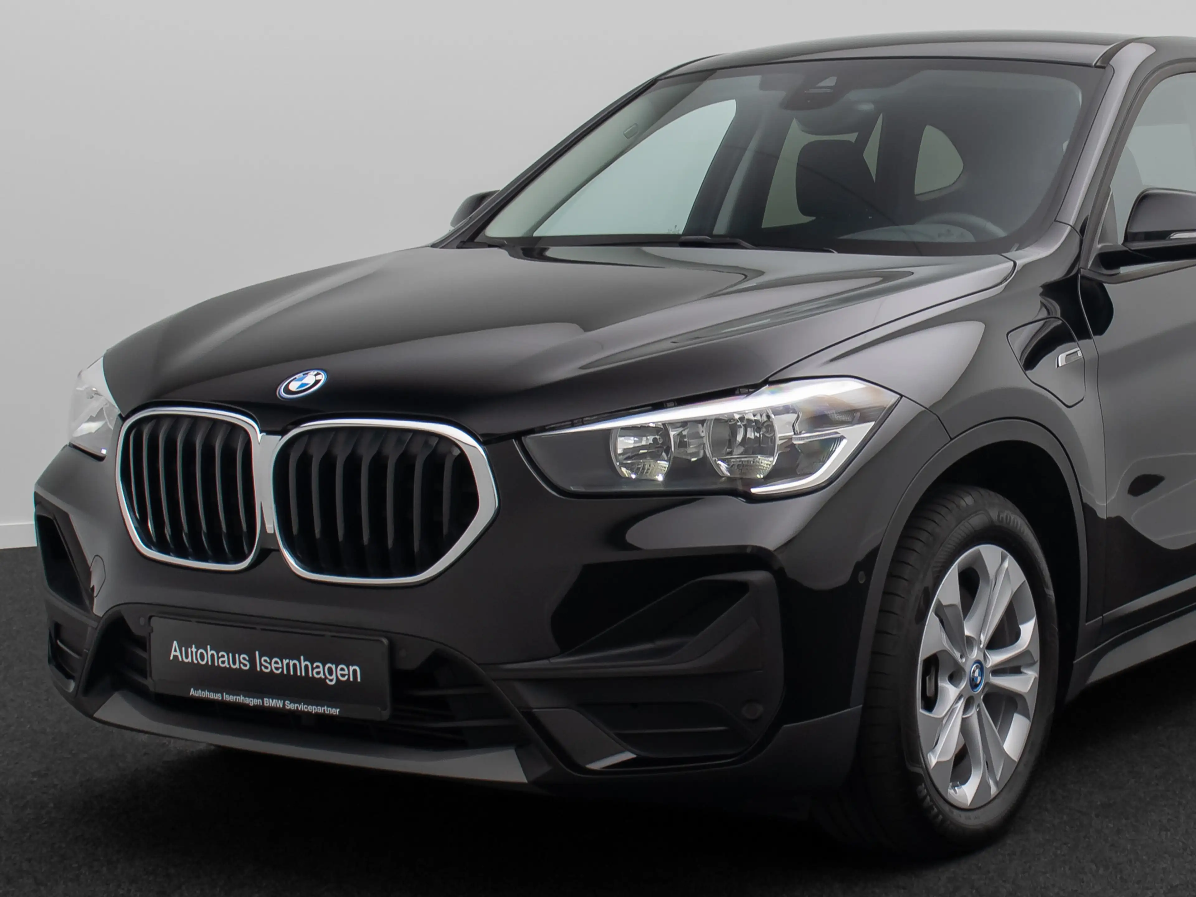 BMW X1 GeschwindigReg DAB ParkAss Navi Lordos — photo 15