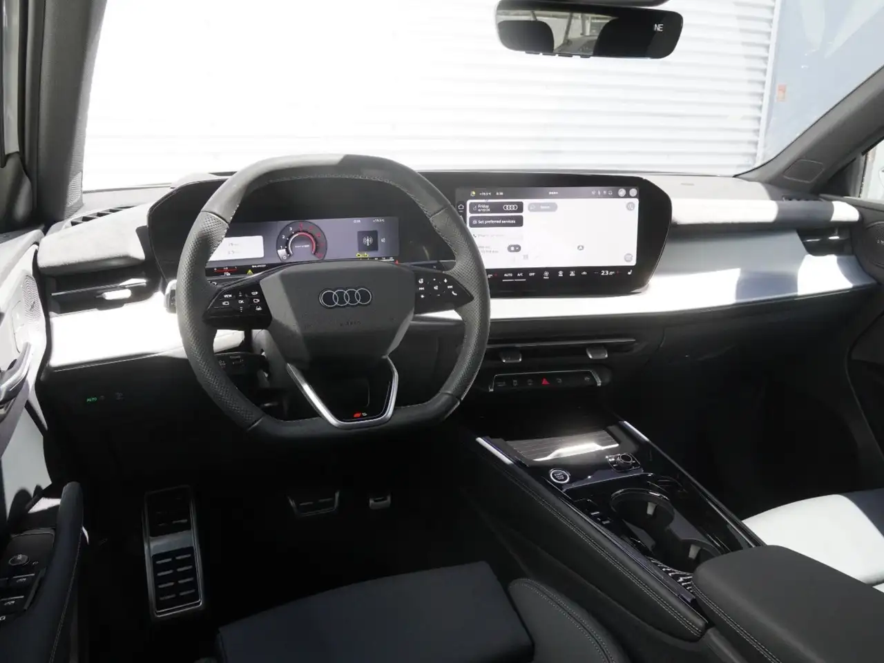 Audi Q3 снимка Audi Q3