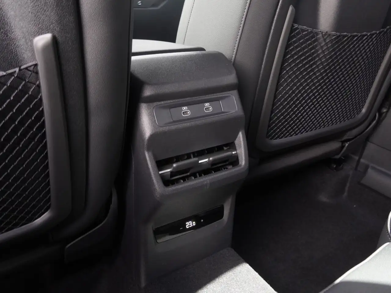 Audi Q3 снимка Audi Q3