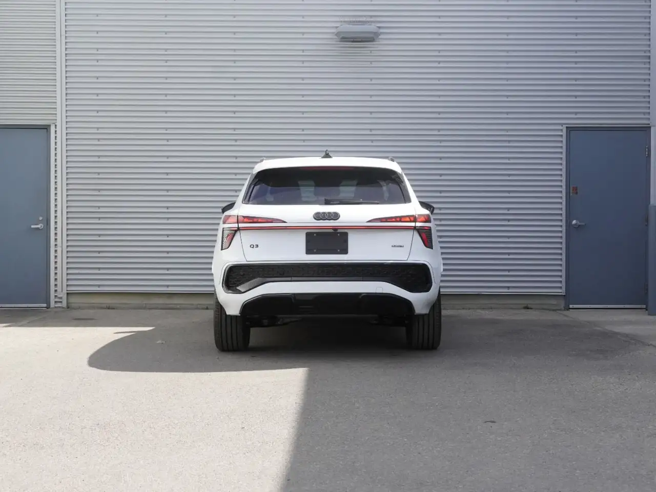 Audi Q3 снимка Audi Q3