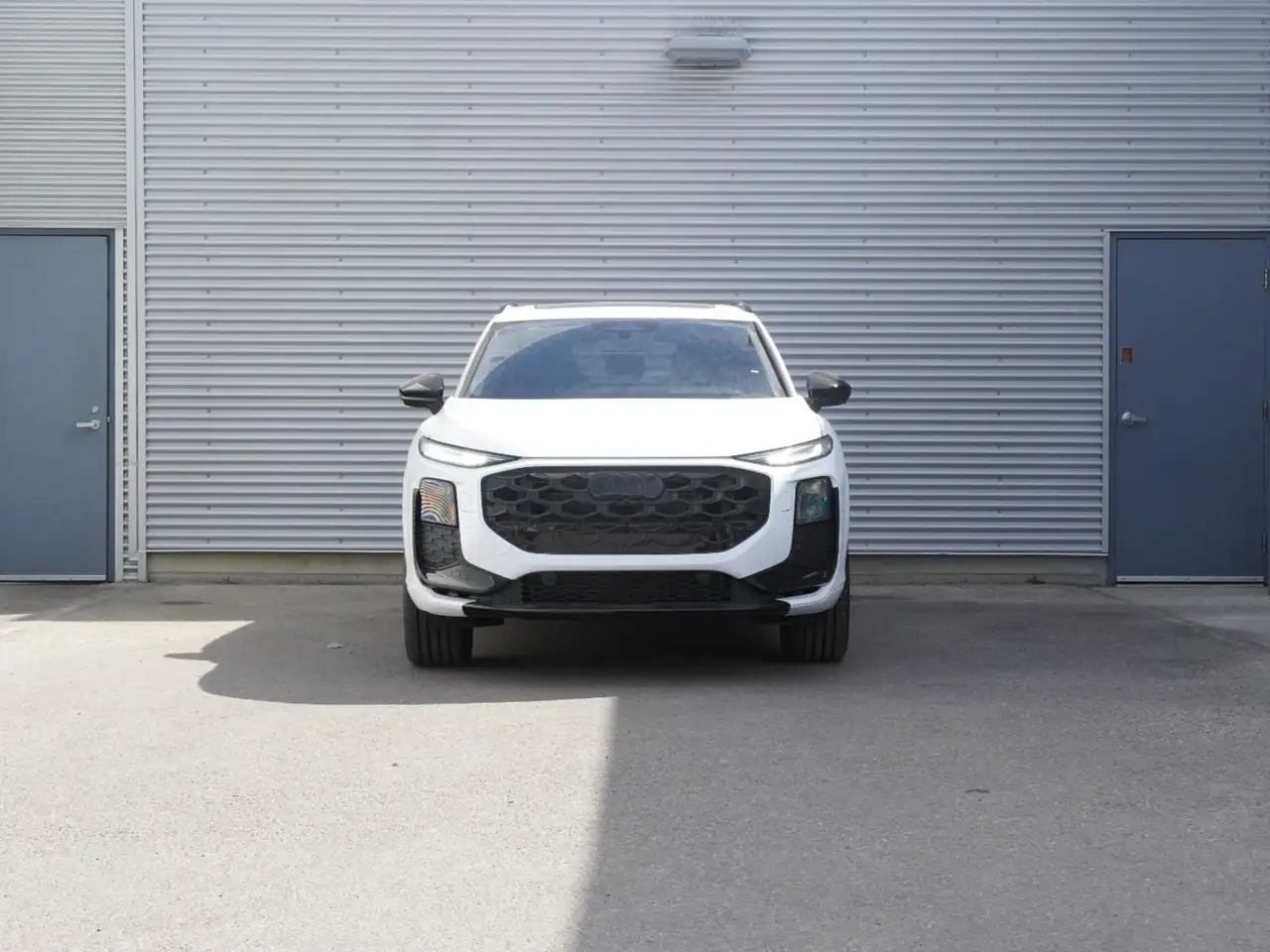 Audi Q3 снимка Audi Q3