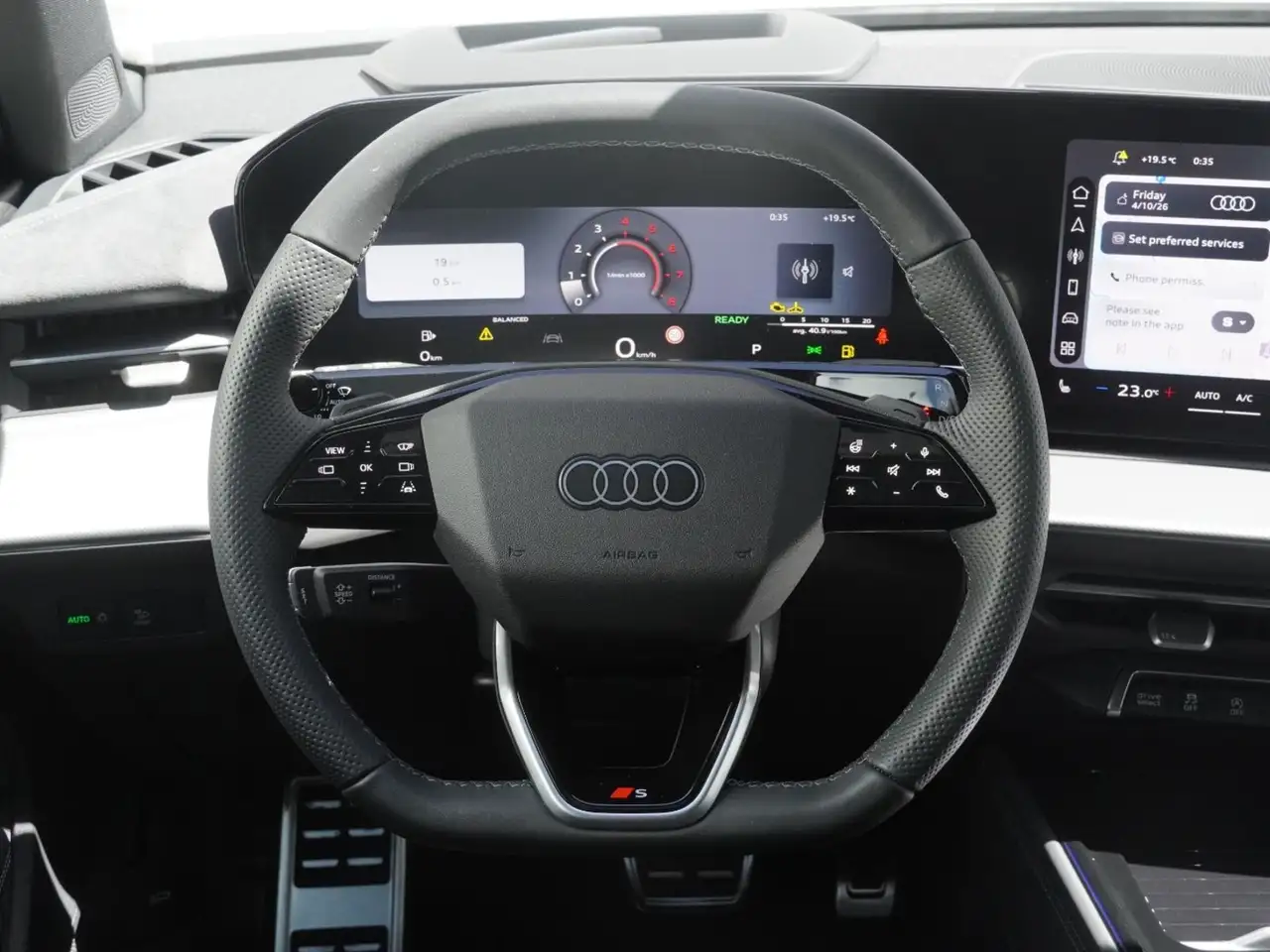 Audi Q3 снимка Audi Q3