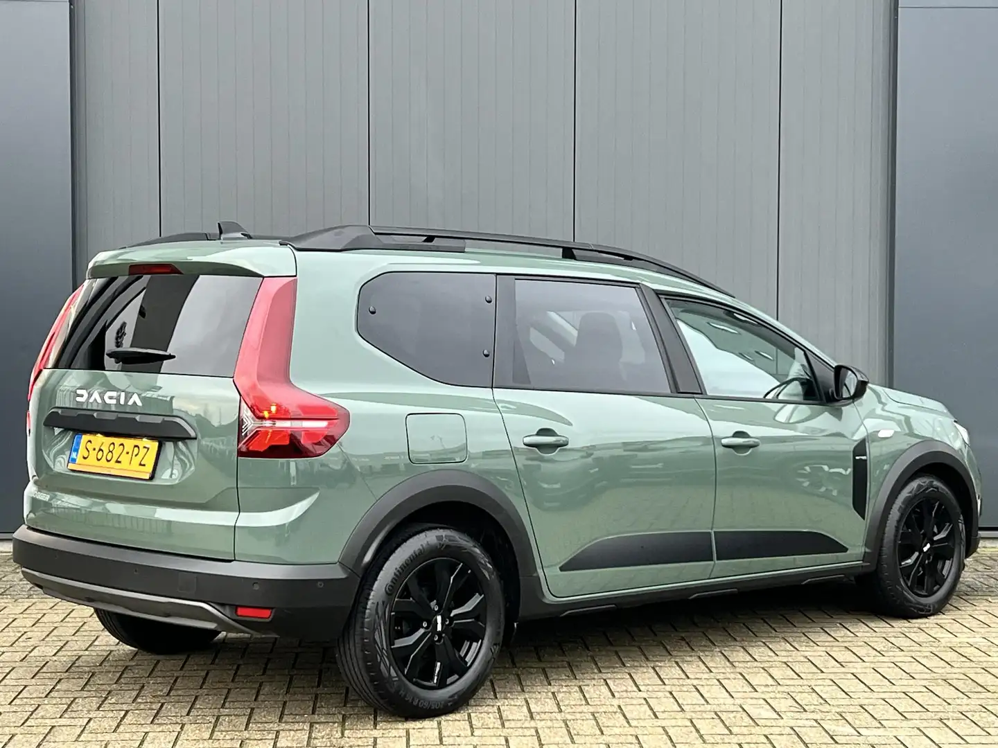 Dacia Jogger 1.0 TCe 110 Extreme 7-persoons | Achteruitrijcamer Grijs - 2