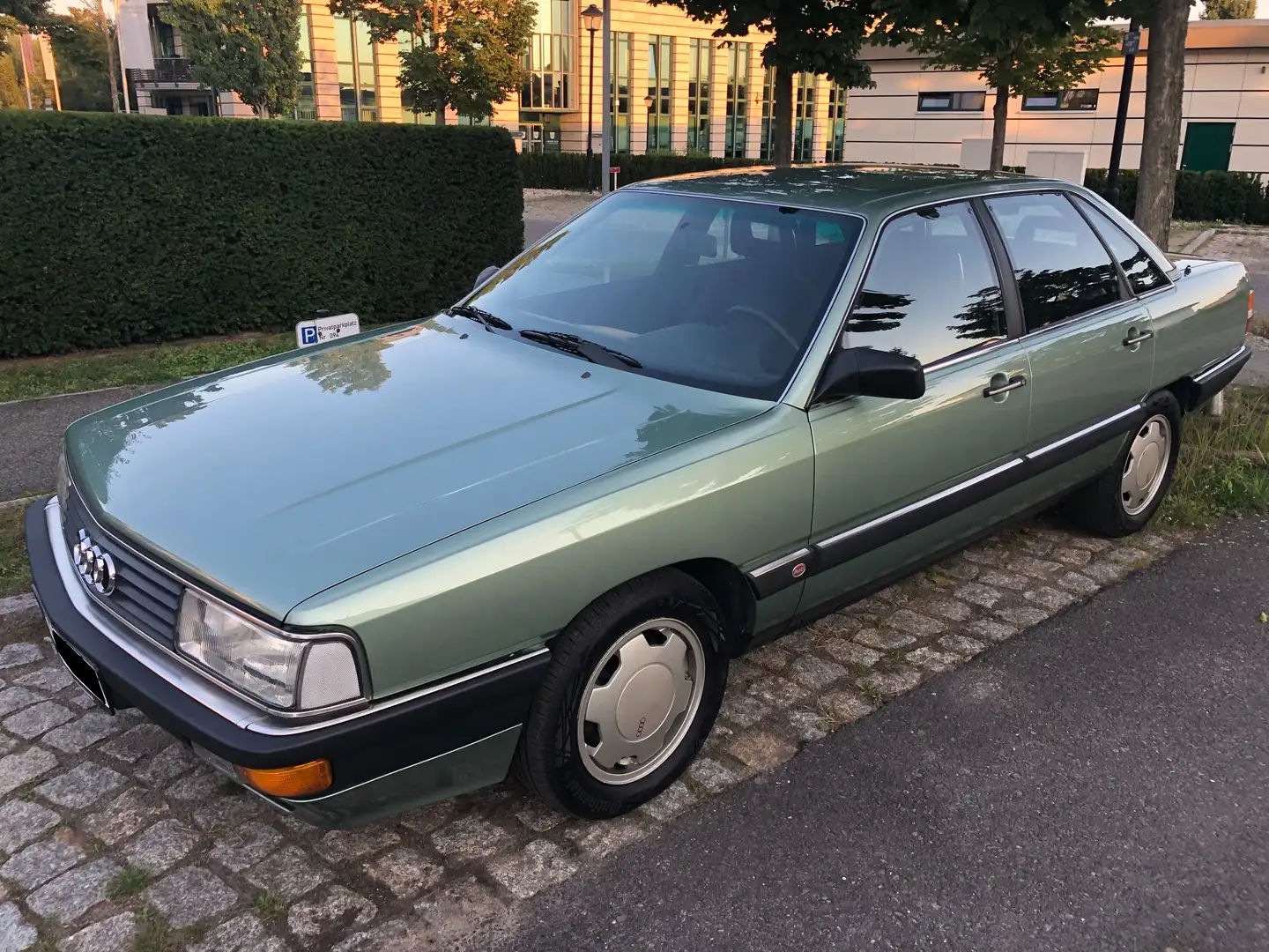Audi 200 200 Turbo Automatik Сірий - 1