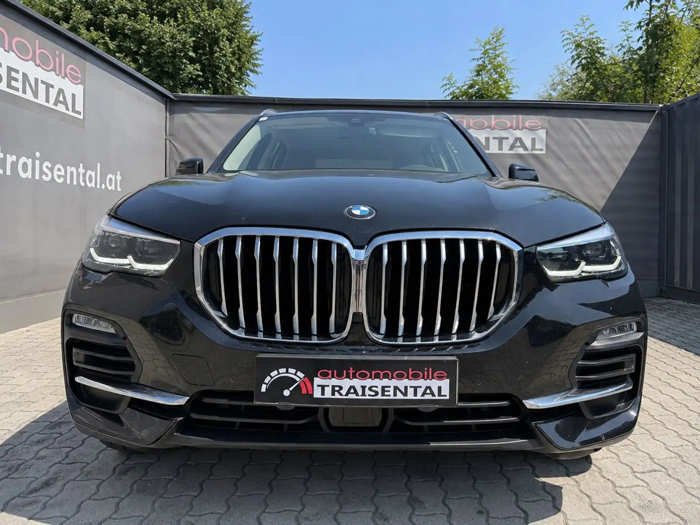 BMW X5 xDrive45e/M-Lenkrad/AHV/LED/harman kardon Schwarz - 2