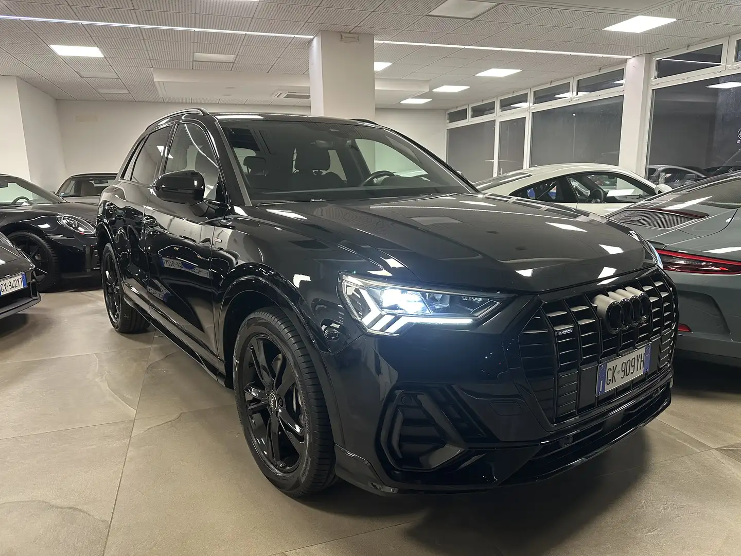 Audi Q3 40 2.0 tdi S line edition quattro 200cv s-tronic Nero - 1