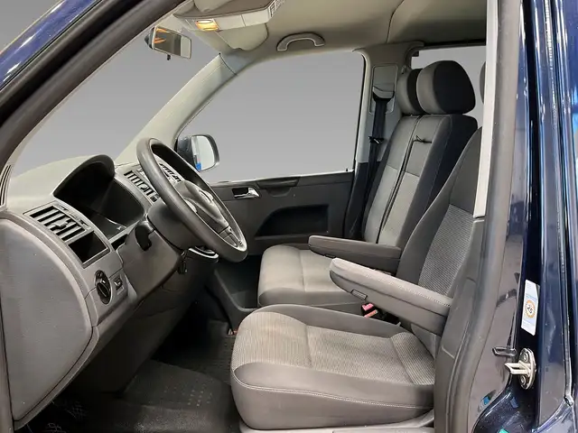 Volkswagen Transporter view 8