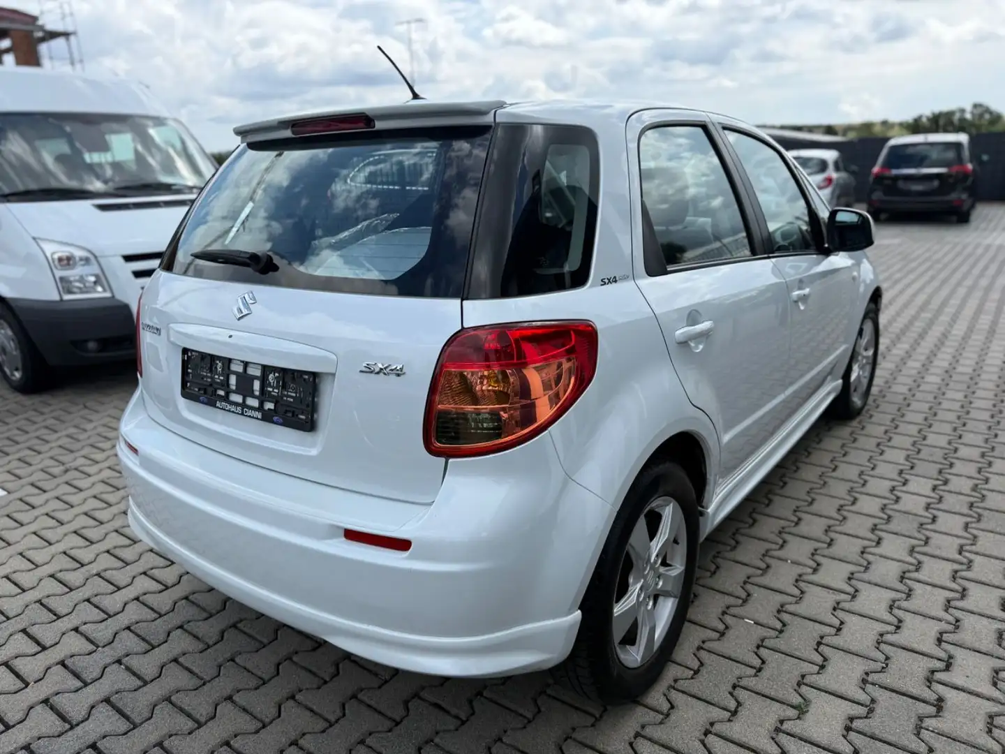Suzuki SX4 ** EURO 5 ** TüV NEU ** Weiß - 2