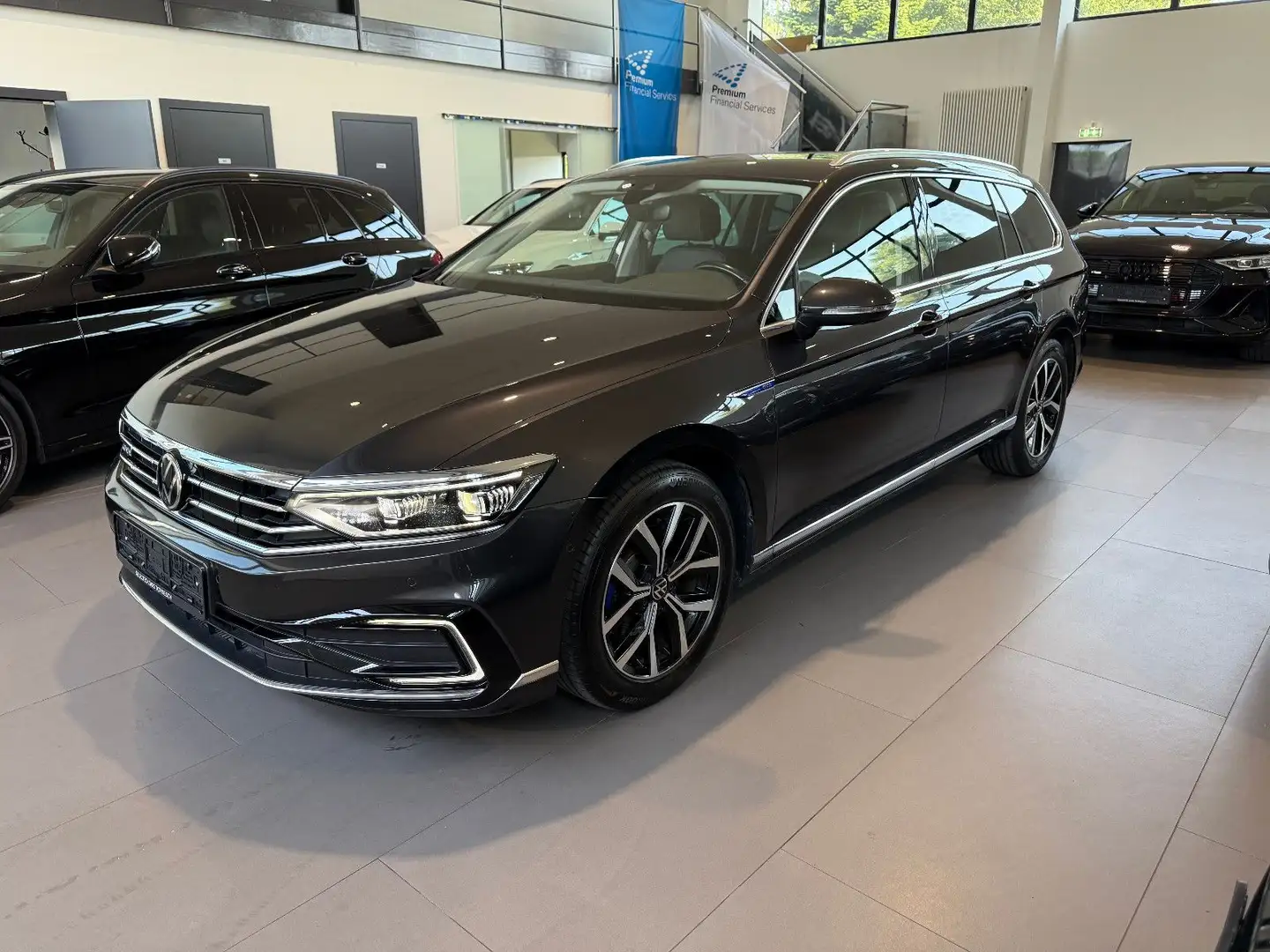 Volkswagen Passat Variant Passat GTE DSG AID/DYN/DCC/MATRIX/360°/AHK Gris - 1
