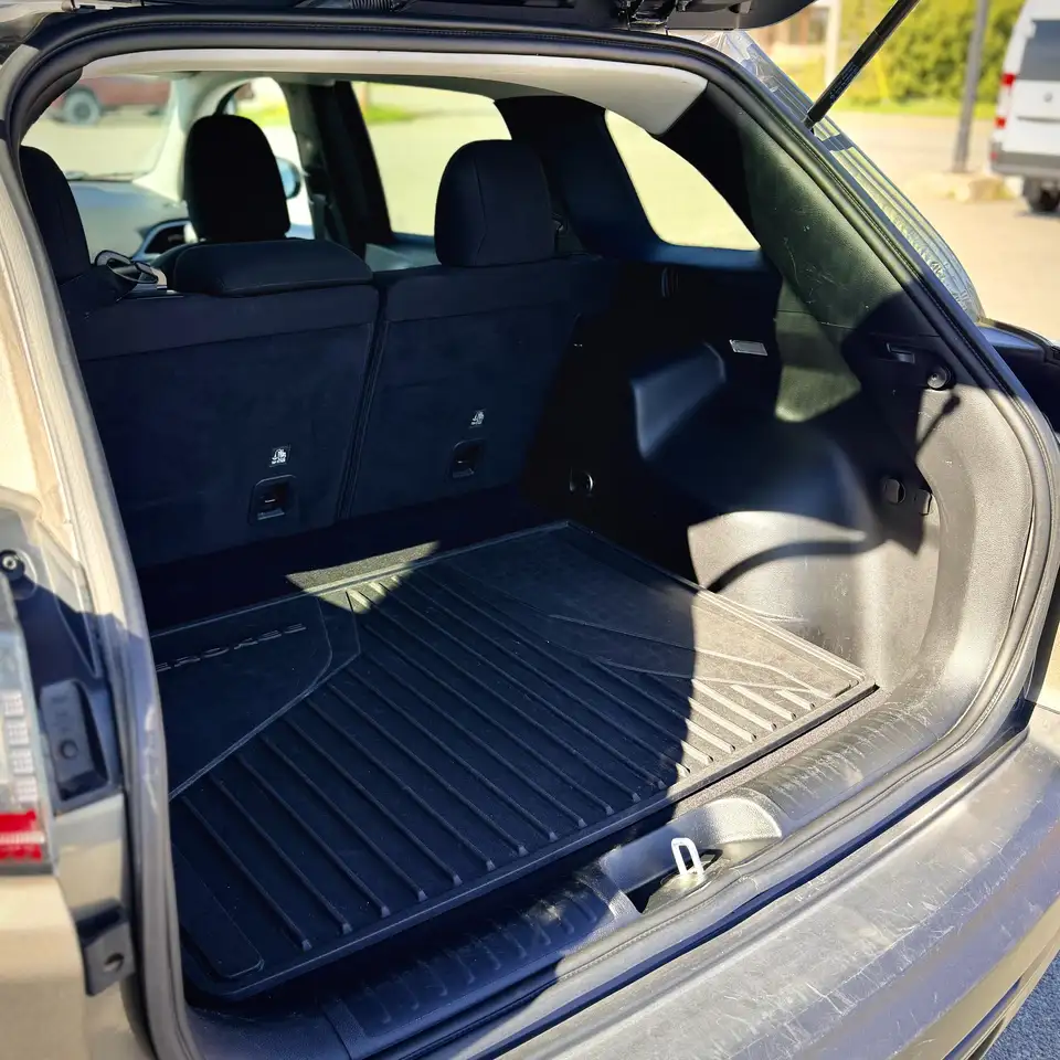 Jeep Cherokee снимка Jeep Cherokee