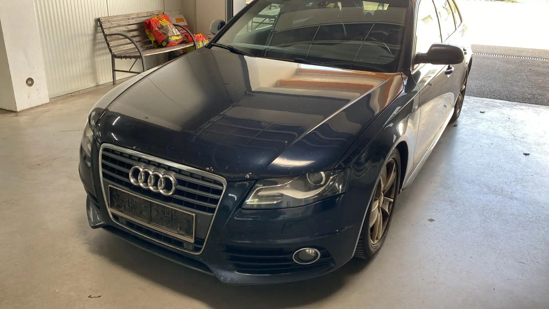 Audi A4 2,0 TDI DPF S - Line - 1