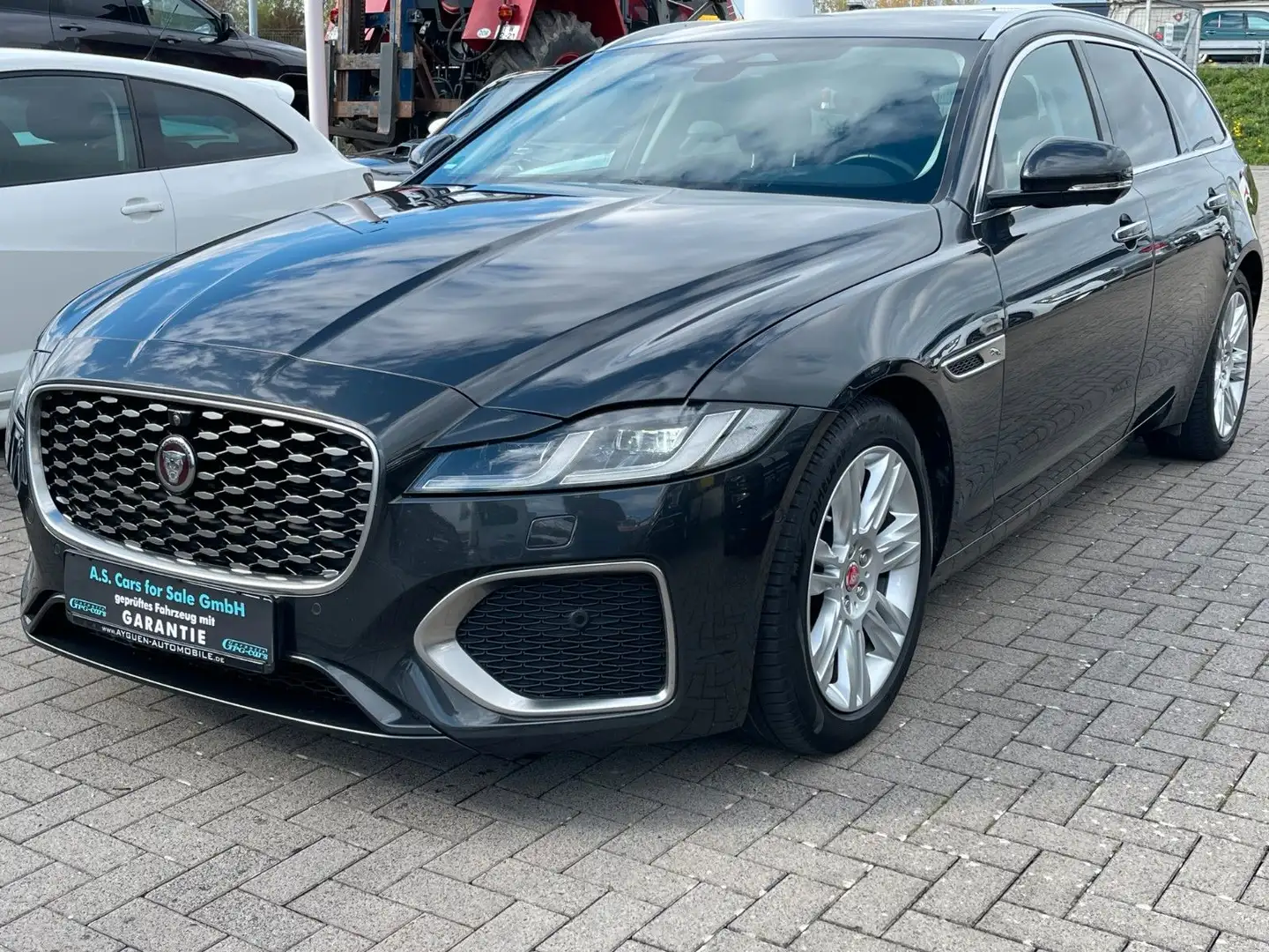 Jaguar XF Sportbrake S 2.0D MildHybrid*CarPlay*Navi*Kam Grau - 1