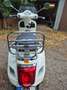 Vespa GTS Super 300 Weiß - thumbnail 3
