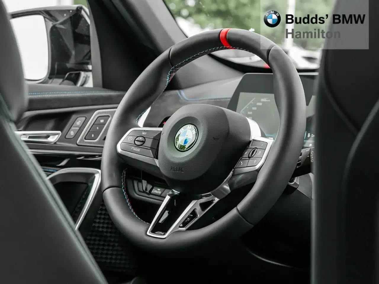 BMW X1 снимка BMW X1