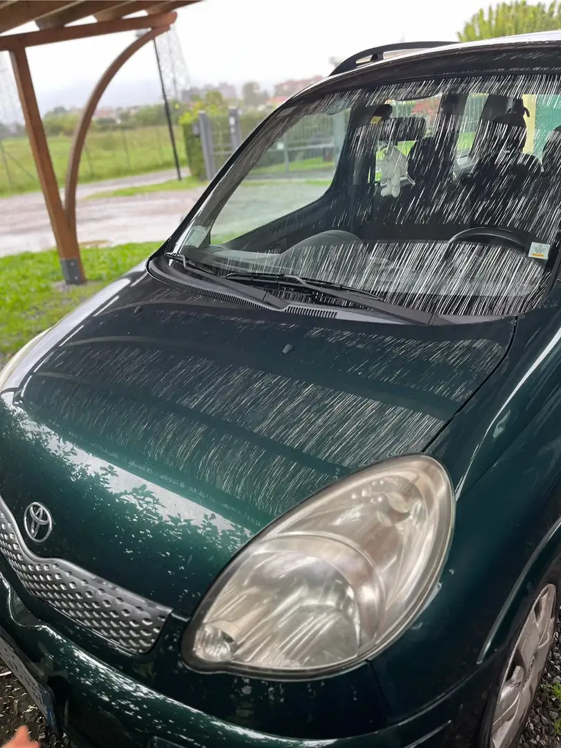 Toyota Yaris Yaris Verso Verso 1.3 Sol my03 Vert - 1