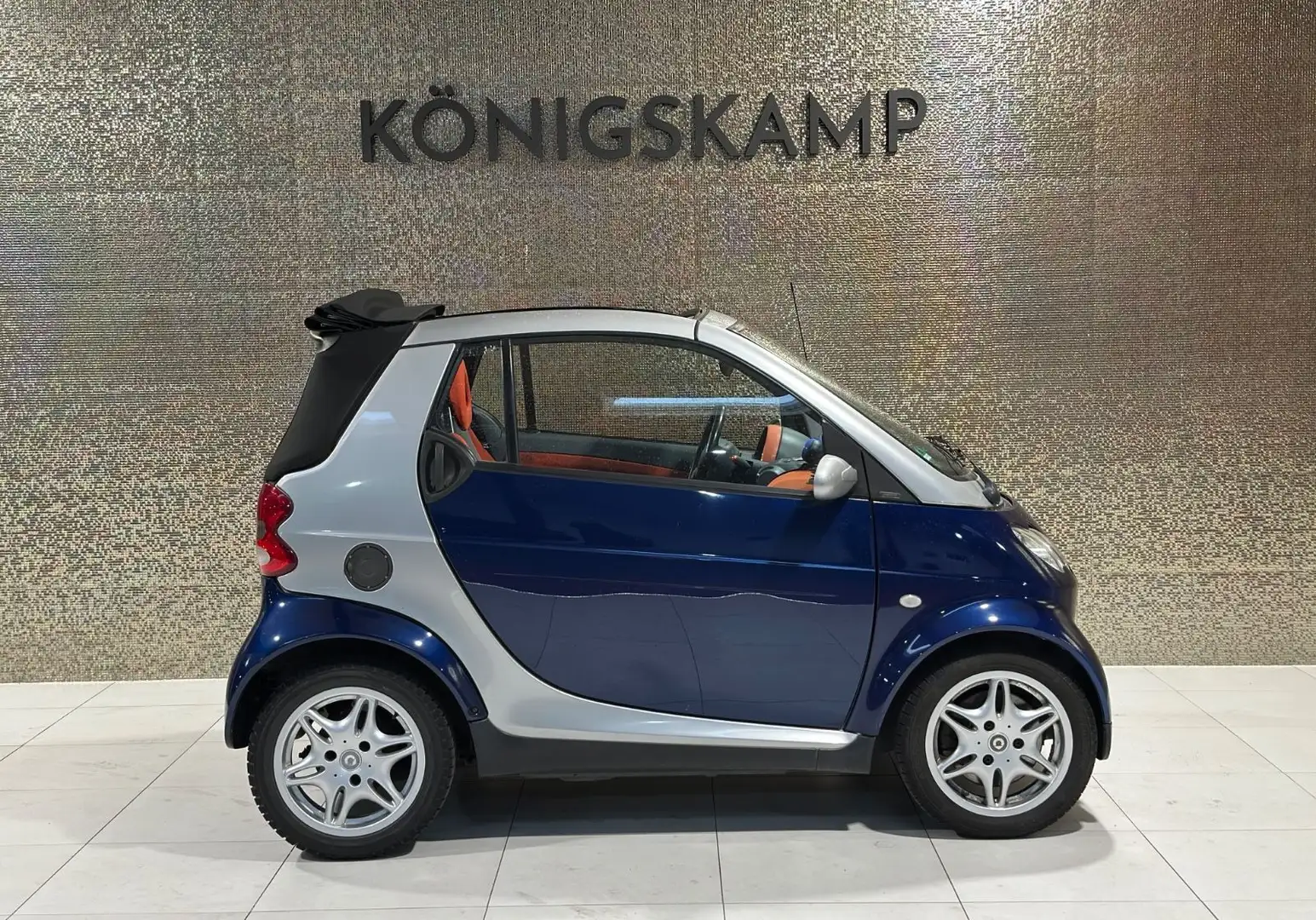 smart forTwo fortwo cabrio Basis Blau - 2