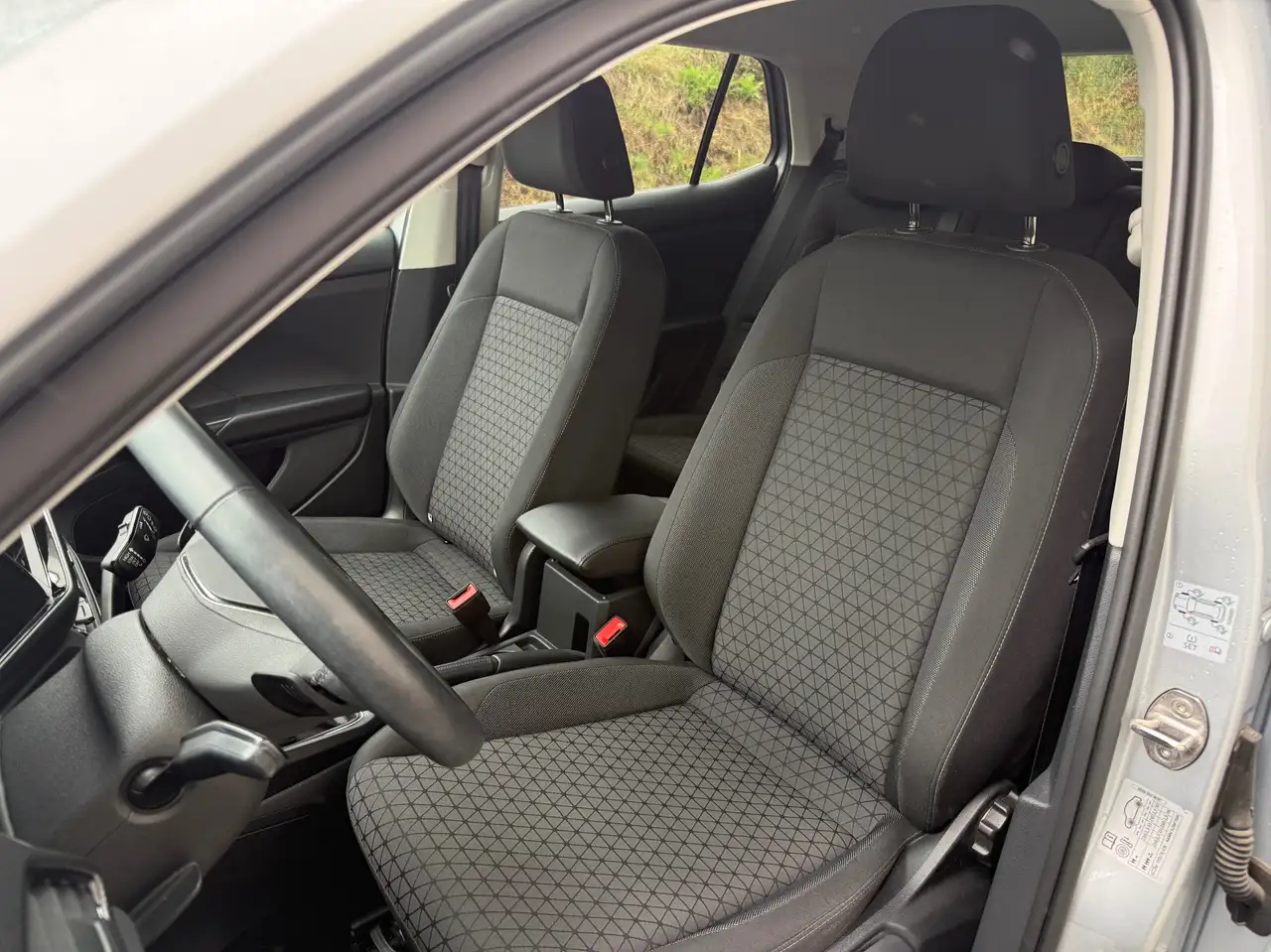 Volkswagen T-Cross 1.0 TSI Life Business DSG / ACC / Cam / Heated seats / Front, миниатюра 5