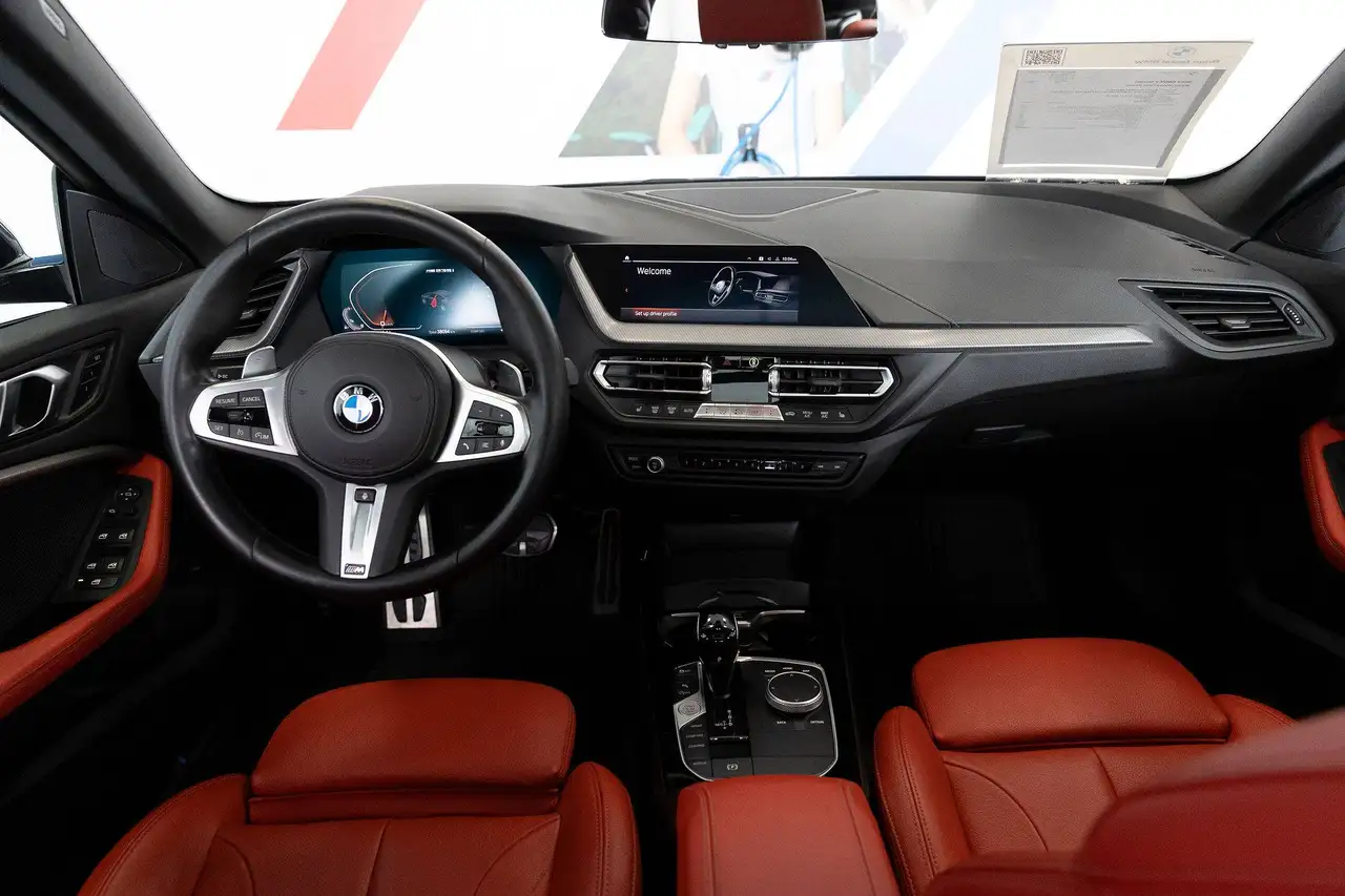 BMW 2 Series photo BMW 2 Series
