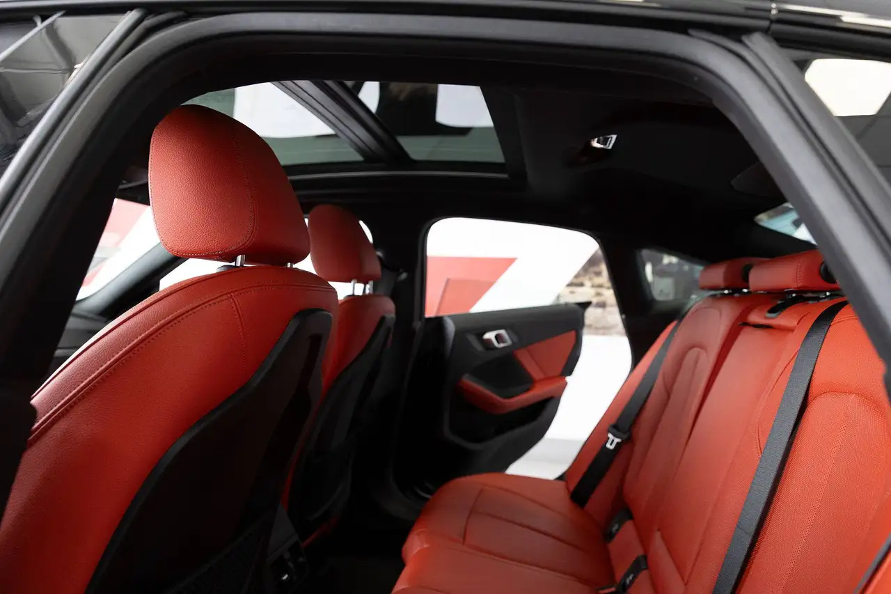 BMW 2 Series photo BMW 2 Series
