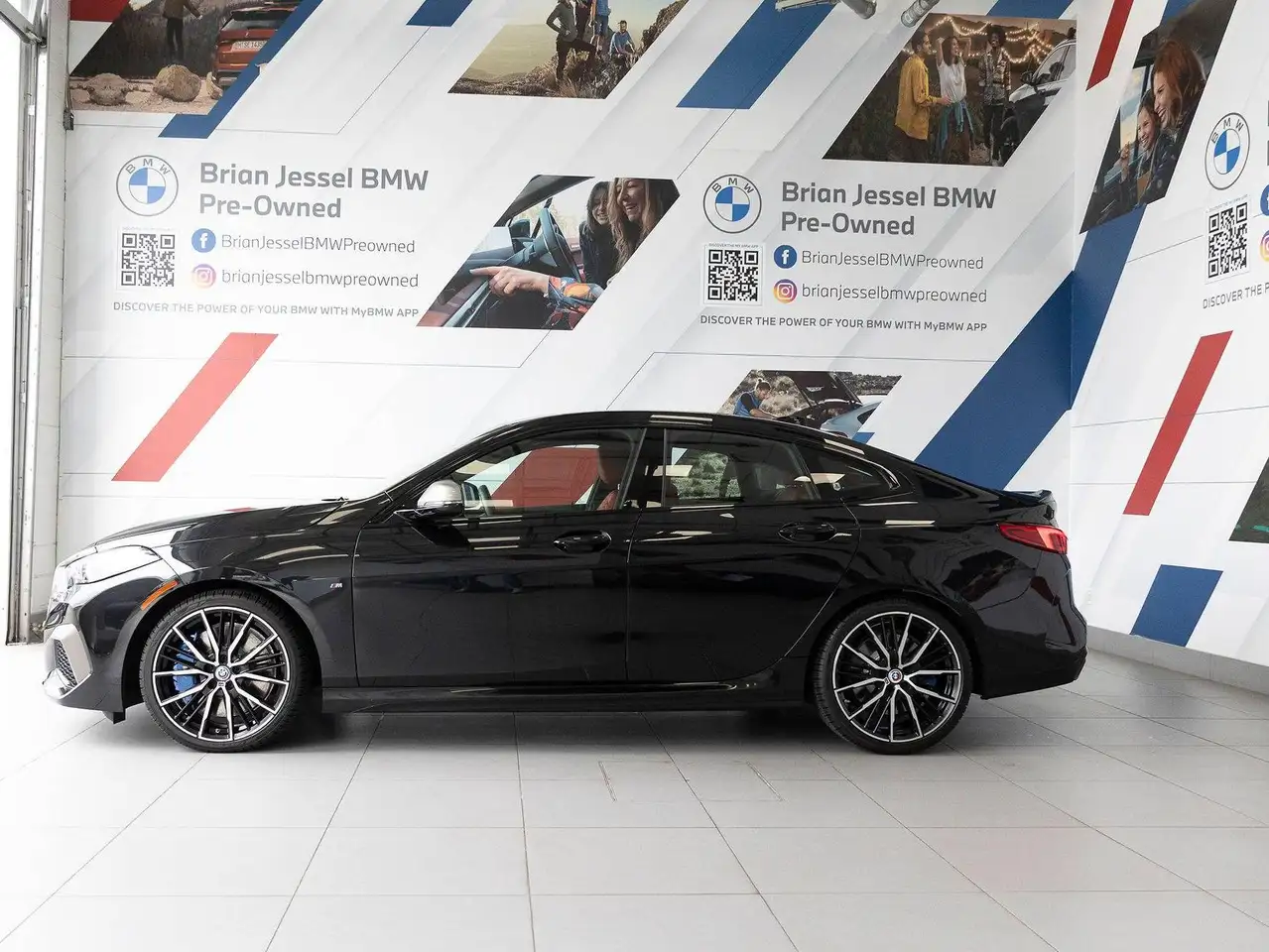 BMW 2 Series photo BMW 2 Series