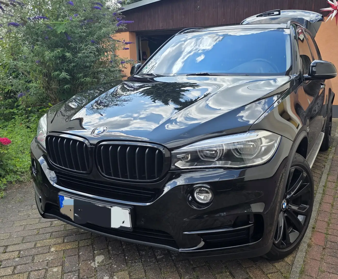 BMW X5 X5 xDrive30d LED STHZG HUD AHK M Sport 275/315 Schwarz - 1