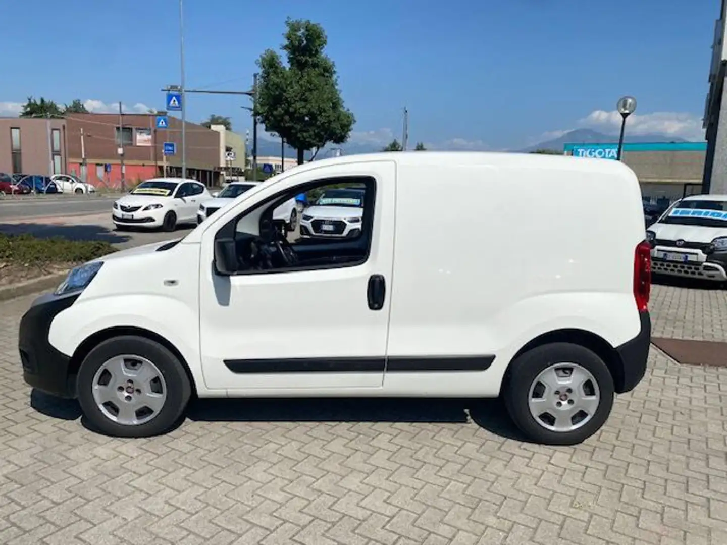 Fiat Fiorino 1.3 MJT 95CV Cargo clima Come nuovo! Blanc - 2