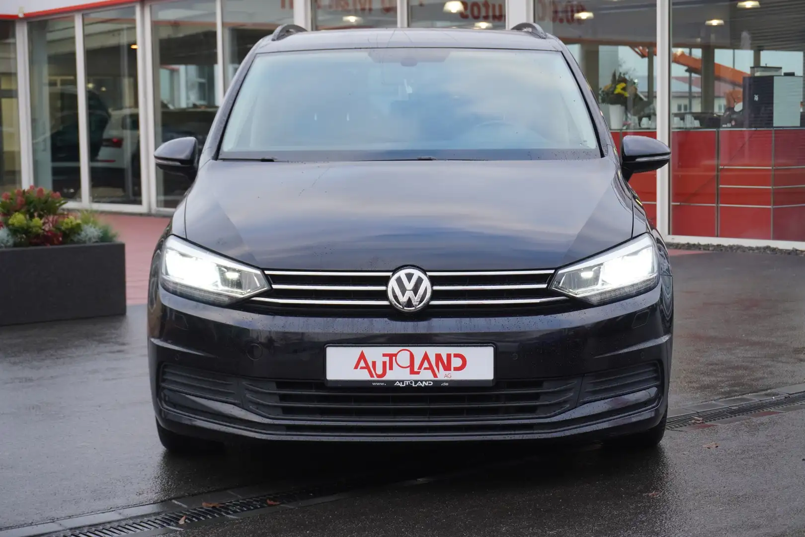 Volkswagen Touran 1.6 TDI 7-Sitzer ACC AHK PDC Navi Schwarz - 2