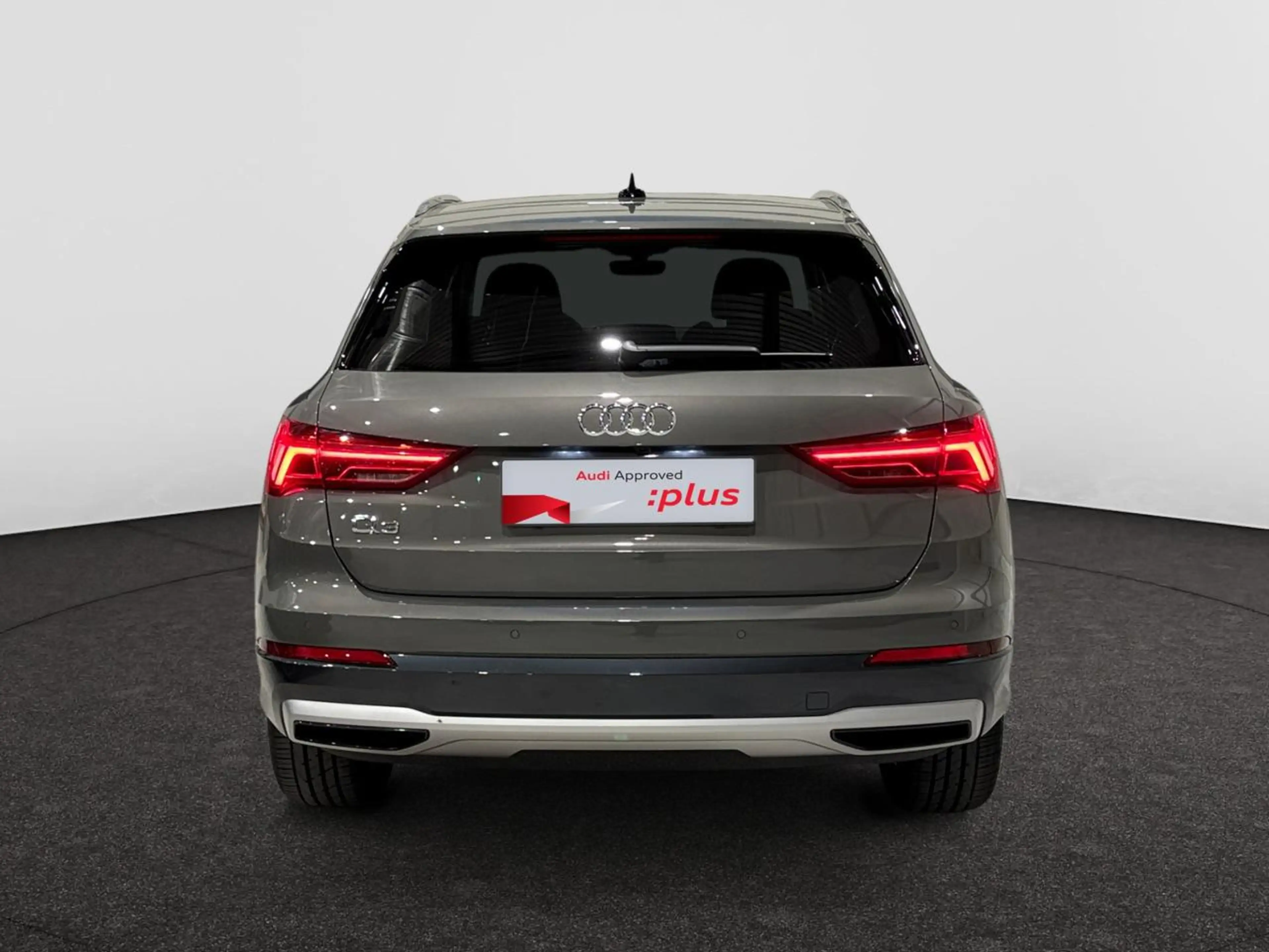Audi Q3 TFSI 110 kW S tronic Dodehoekwaarschuwing - Elektrische zetel - Comfortsleutel - Grootlichtassistent — photo 3