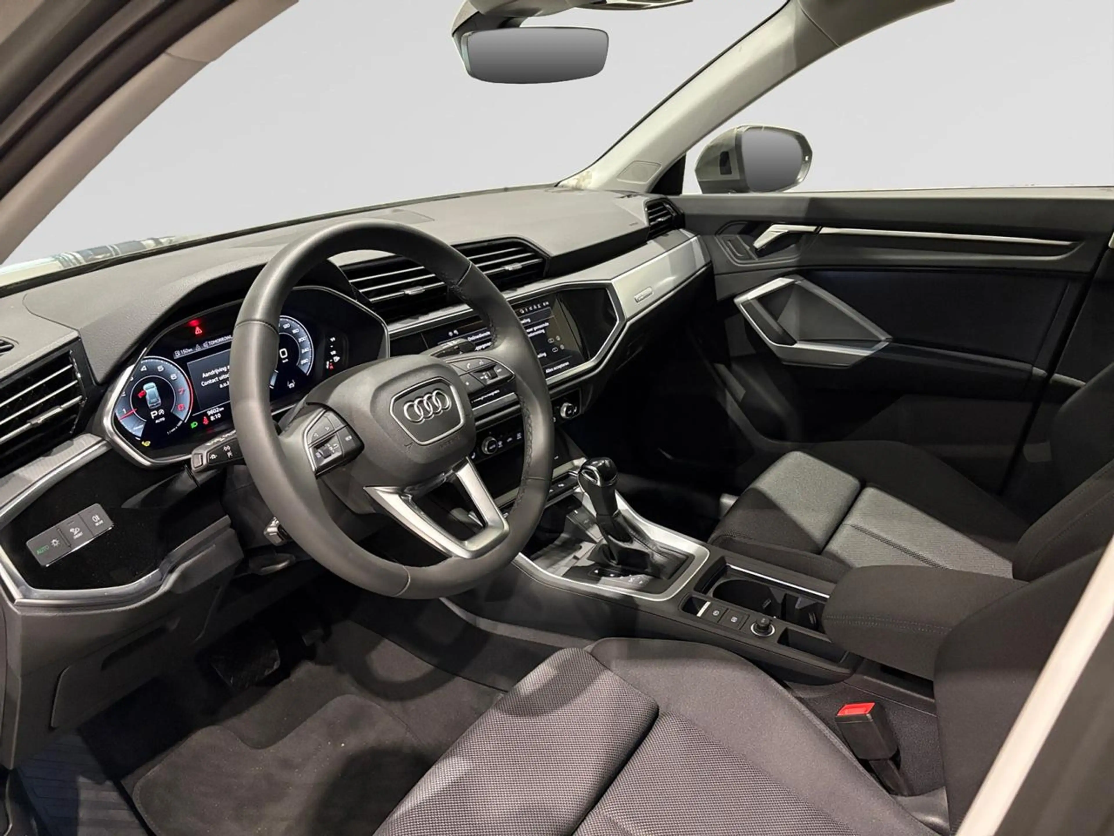Audi Q3 TFSI 110 kW S tronic Dodehoekwaarschuwing - Elektrische zetel - Comfortsleutel - Grootlichtassistent — photo 8