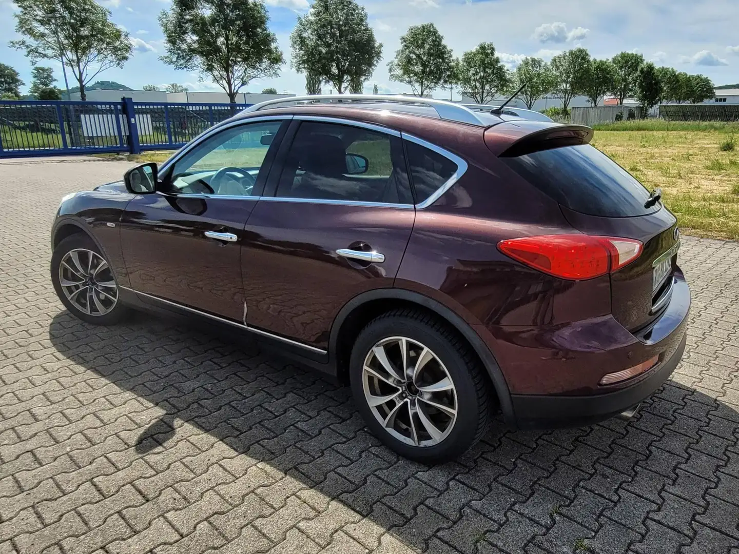 Infiniti EX30 EX30d AWD Aut GT Premium Rot - 2