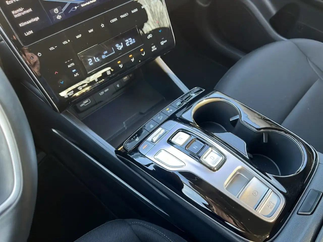 Hyundai TUCSON Plug-in-Hybrid TREND *LED*CAM*CARPLAY* 18
