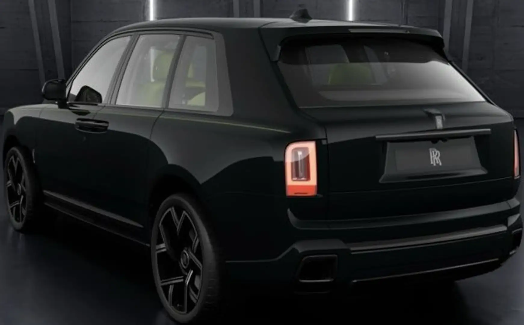 Rolls-Royce Cullinan Noir - 2