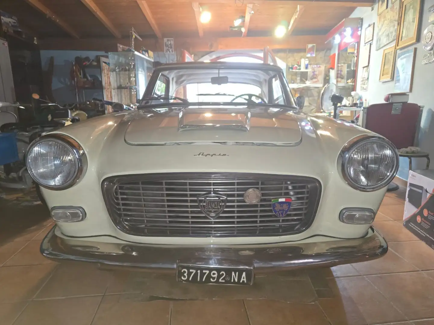 Lancia Appia Coupé Pininfarina Beige - 2