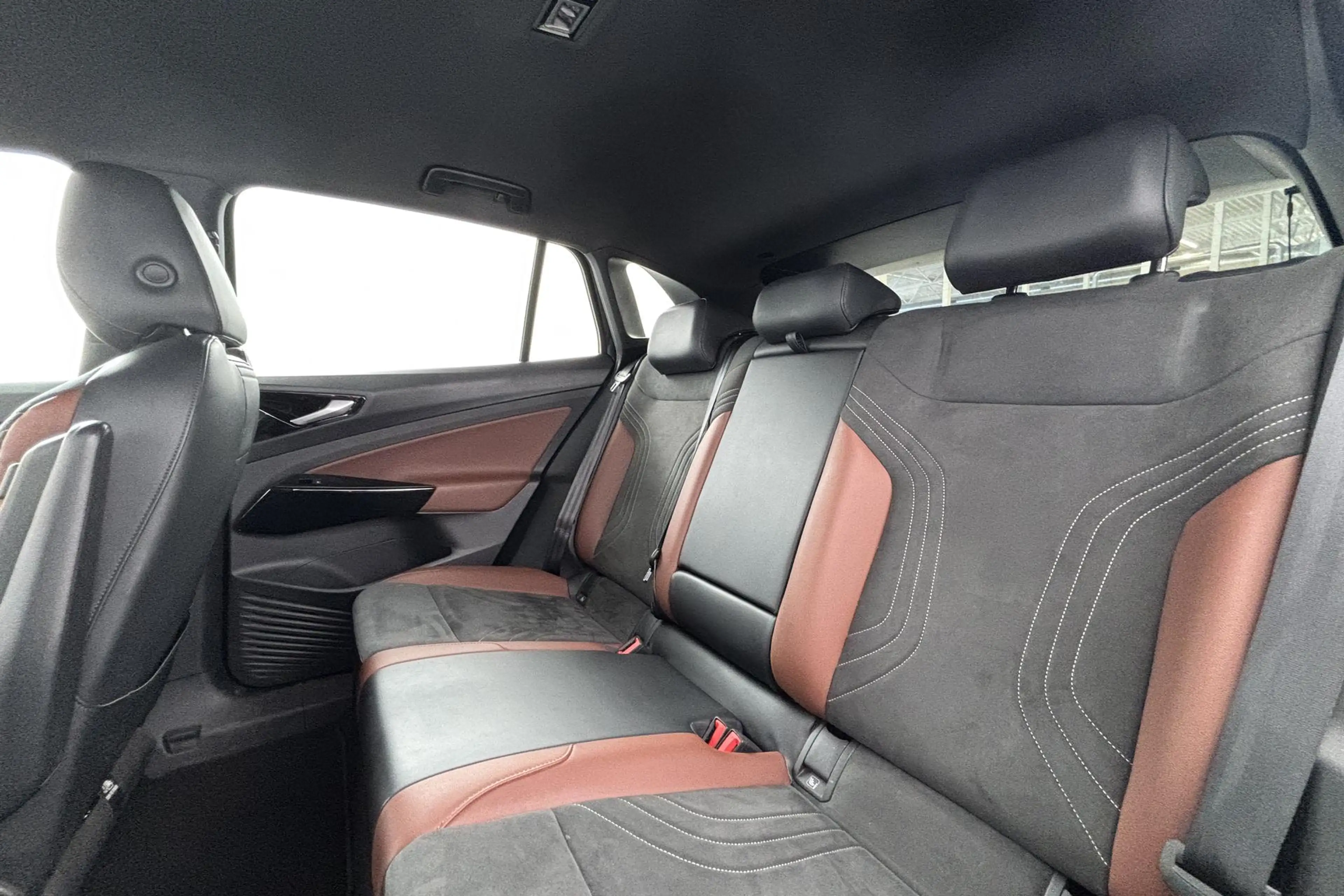 Volkswagen ID.4 Pro 77 kWh Veelrijder met warmtepomp en volop ruim — photo 5