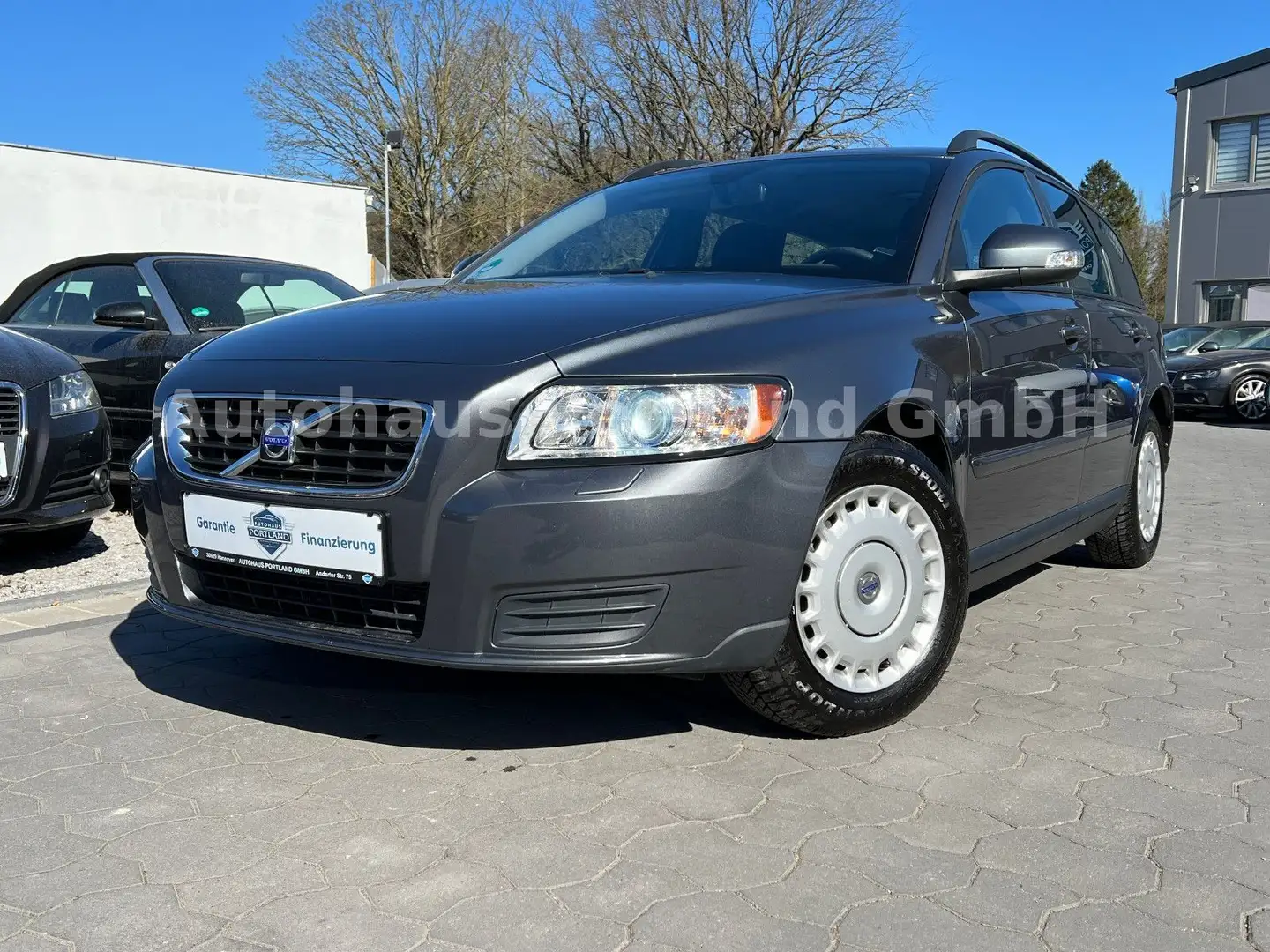 Volvo V50 Kombi 1.6/VOLVO S-Heft/Xenon/SHZ Grau - 2