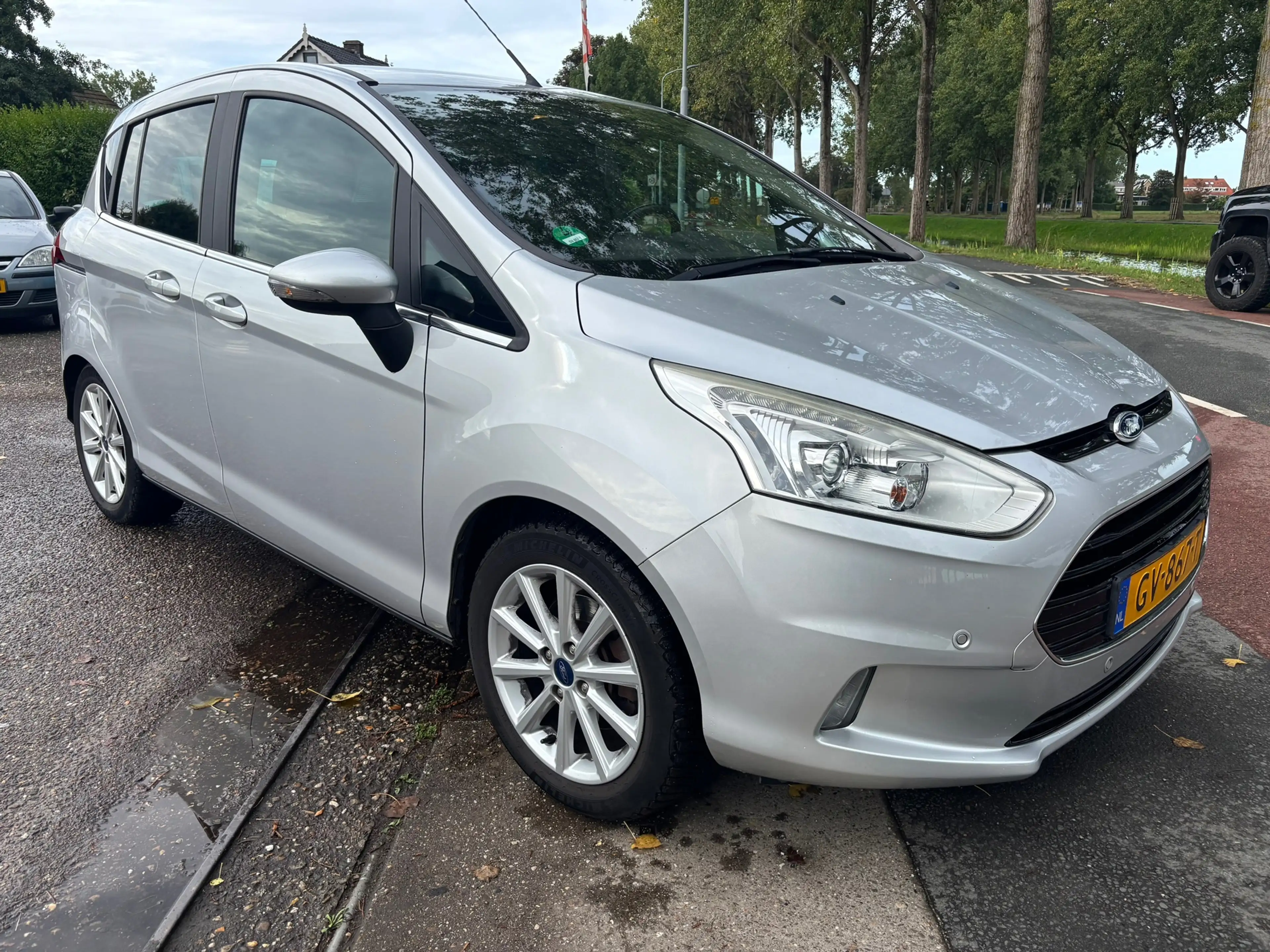 Ford B-Max 1.0 EcoBoost Titanium. Navi ! Pano ! Airco ! — photo 3
