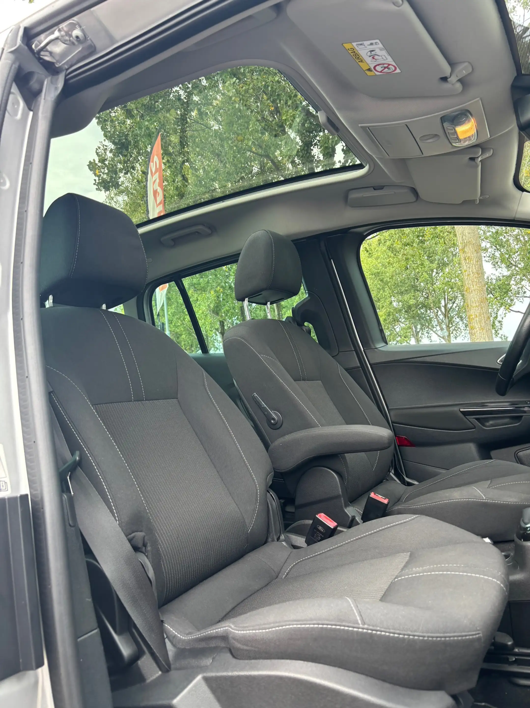 Ford B-Max 1.0 EcoBoost Titanium. Navi ! Pano ! Airco ! — photo 15