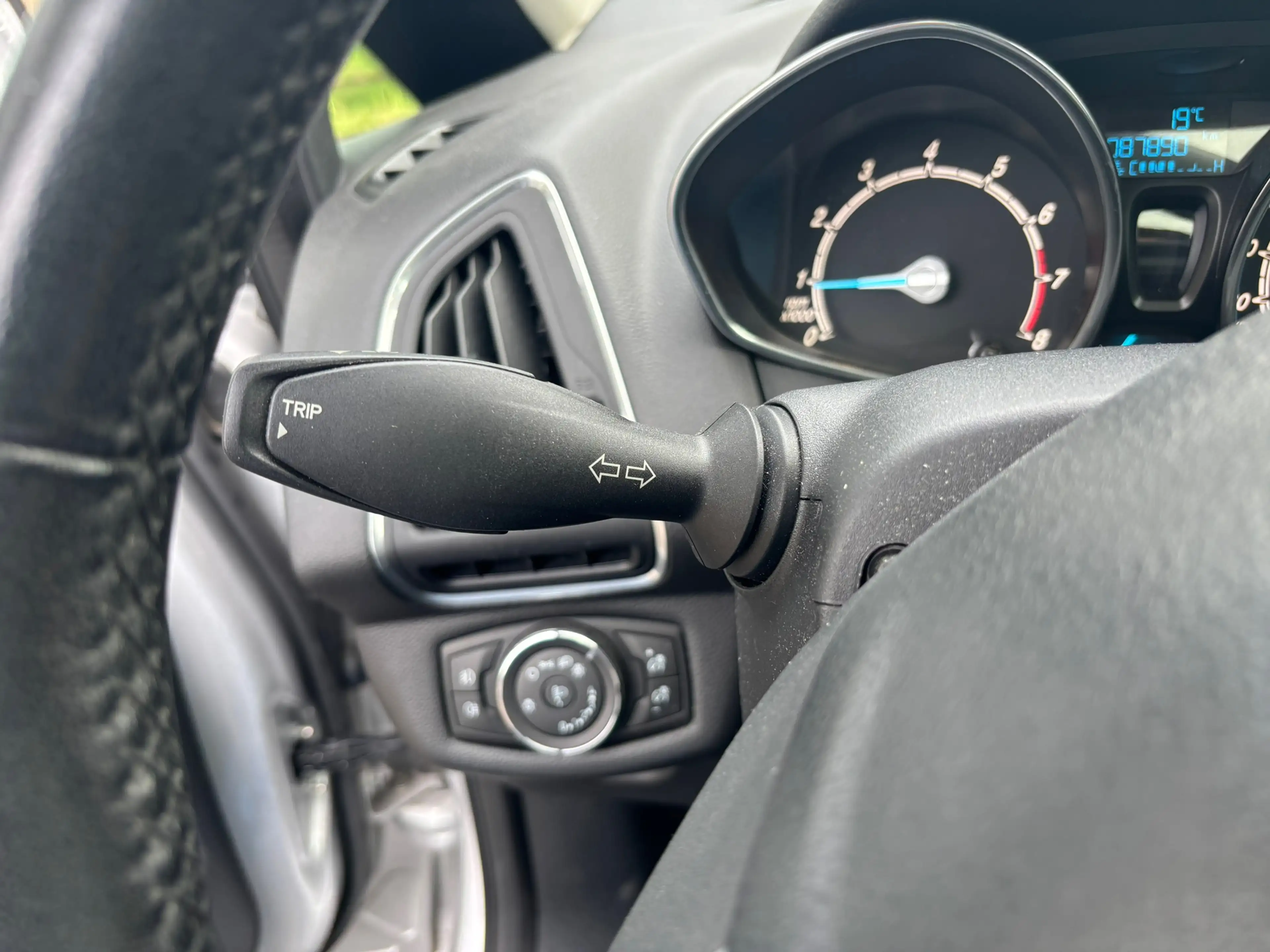 Ford B-Max 1.0 EcoBoost Titanium. Navi ! Pano ! Airco ! — photo 19