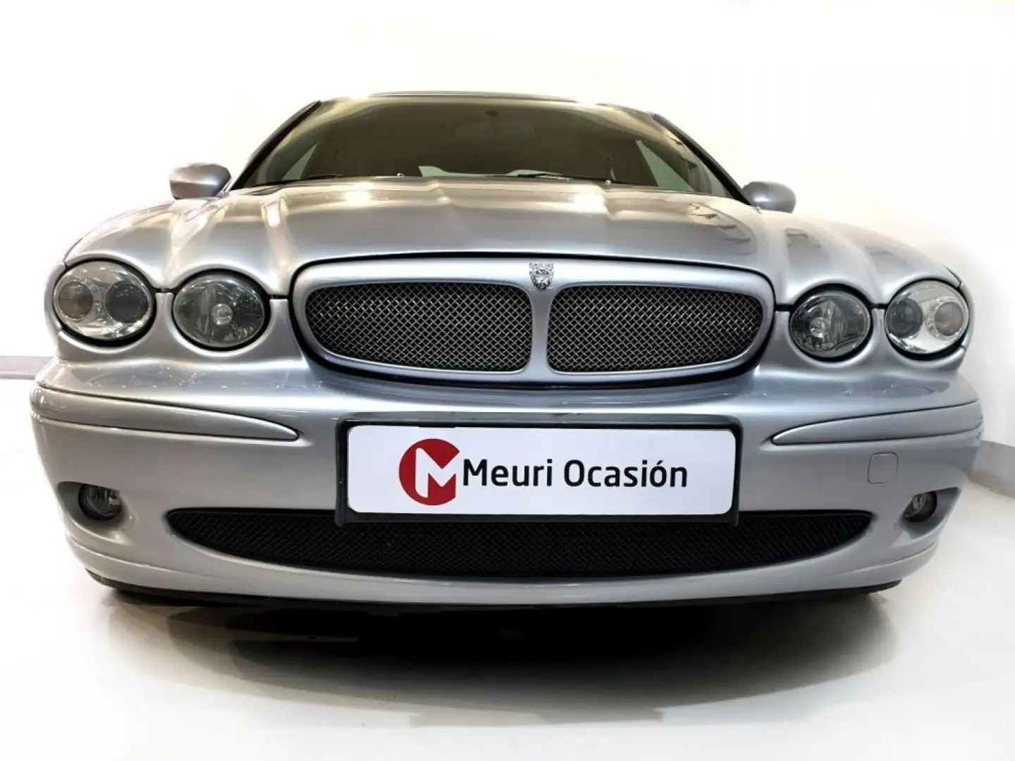 Jaguar X-Type 2.0D Executive Plateado - 2