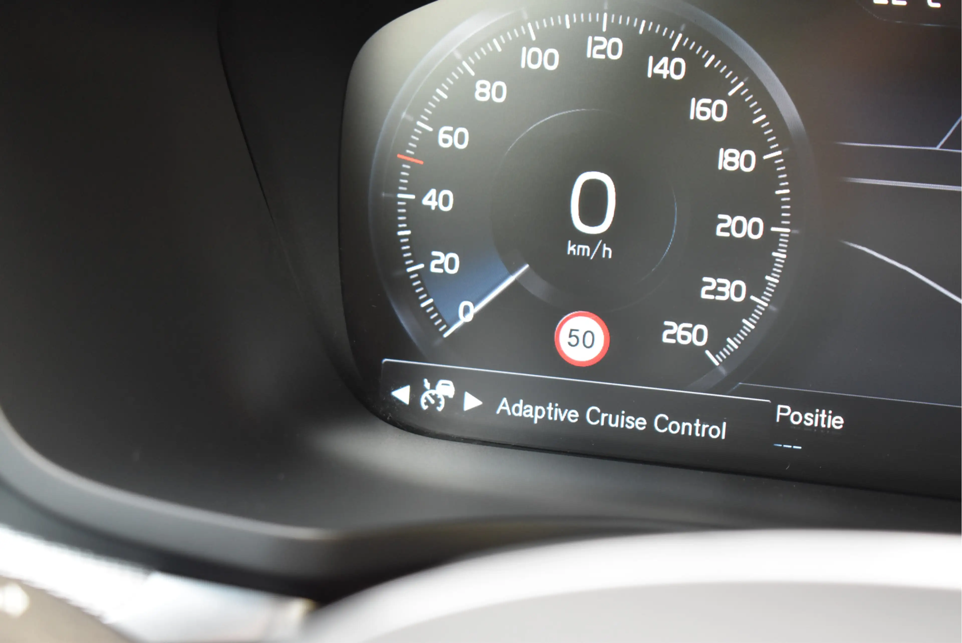 Volvo S60 2.0 T6 AWD Twin Engine R-Design Navi Leder Full Le — photo 29