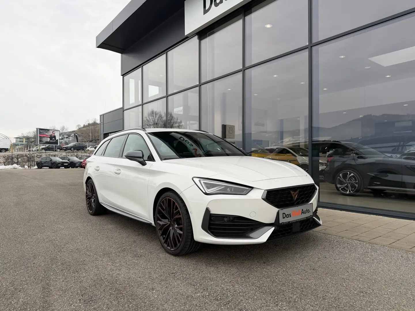 CUPRA Leon TRIBE VZ eHYBRID DSG 245 Weiß - 2